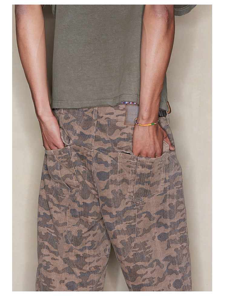 Camouflage mid-length pants