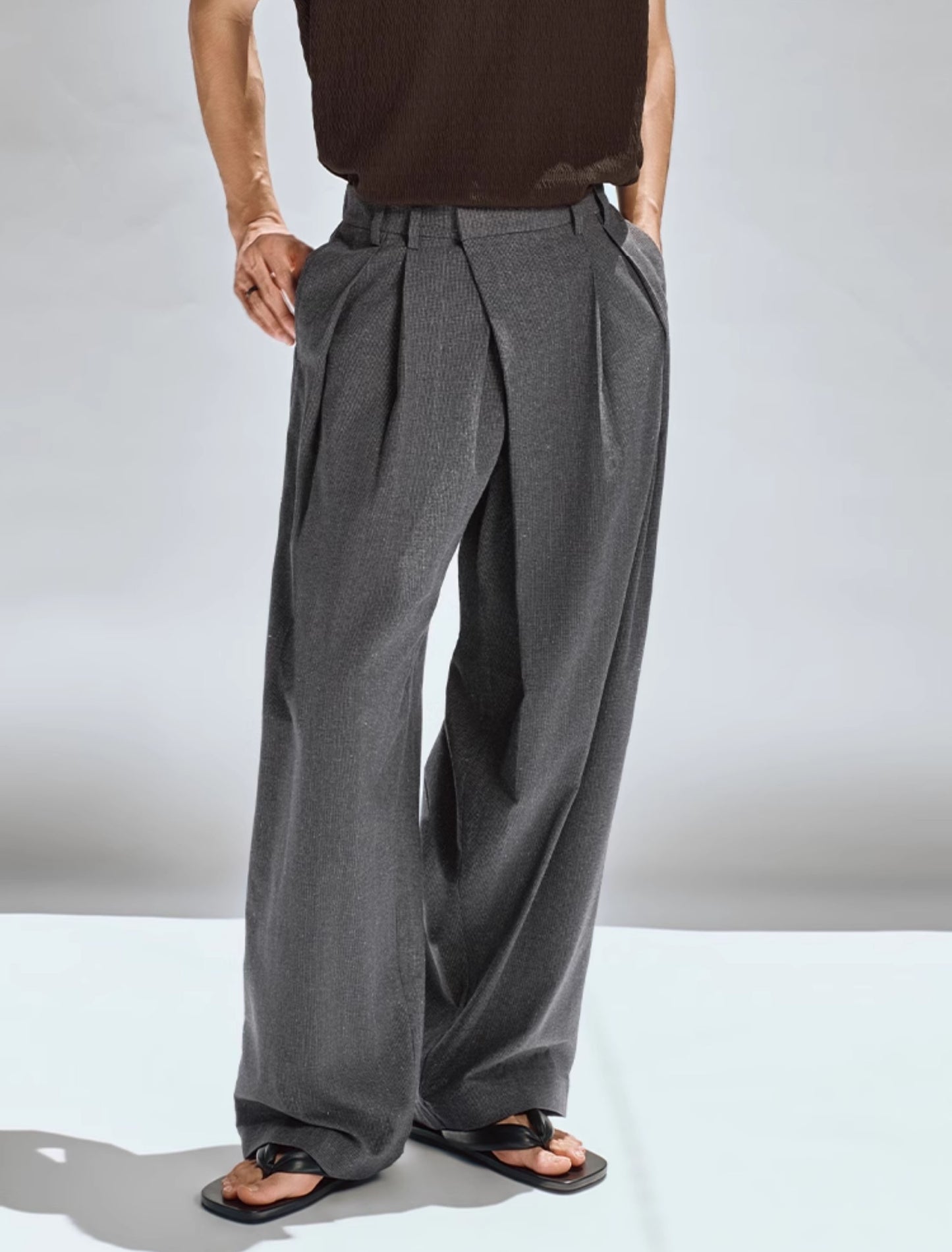 Double pleated casual pants