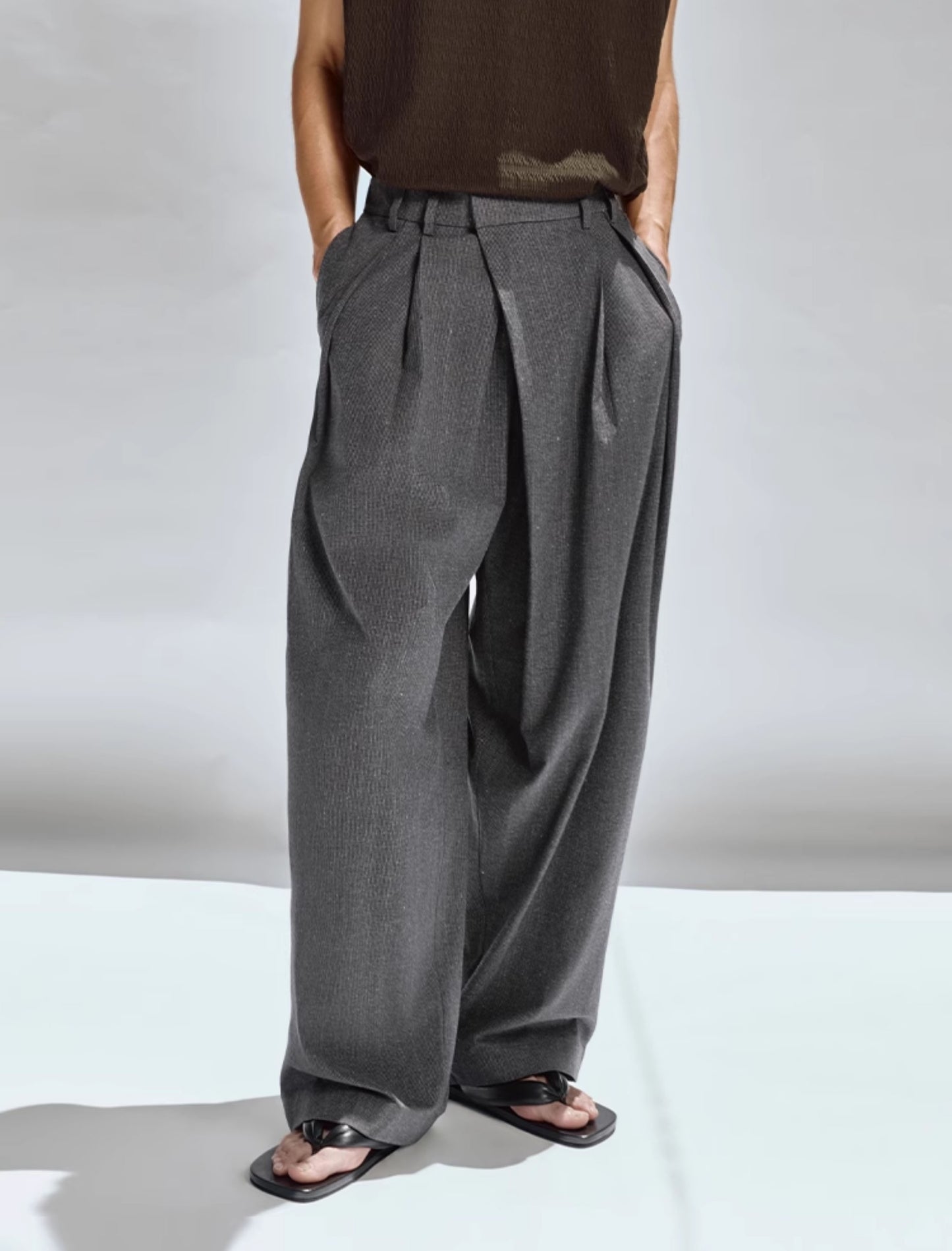 Double pleated casual pants