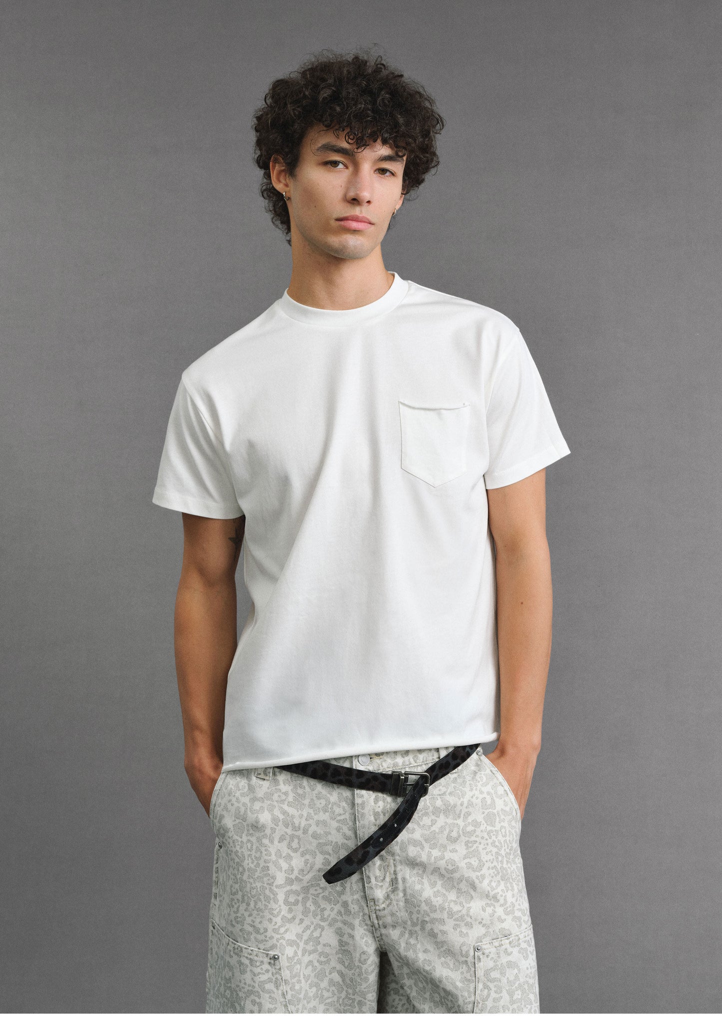Vintage-Style Rolled Hem Crew Neck T-Shirt