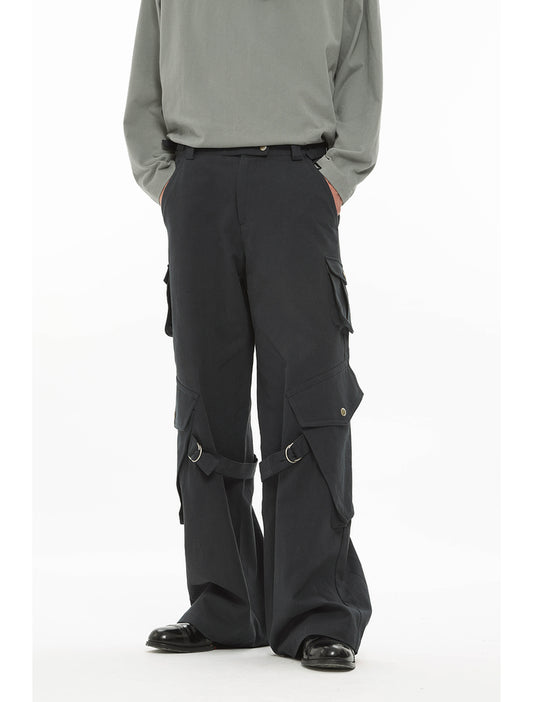 Adjustable strap cargo pants