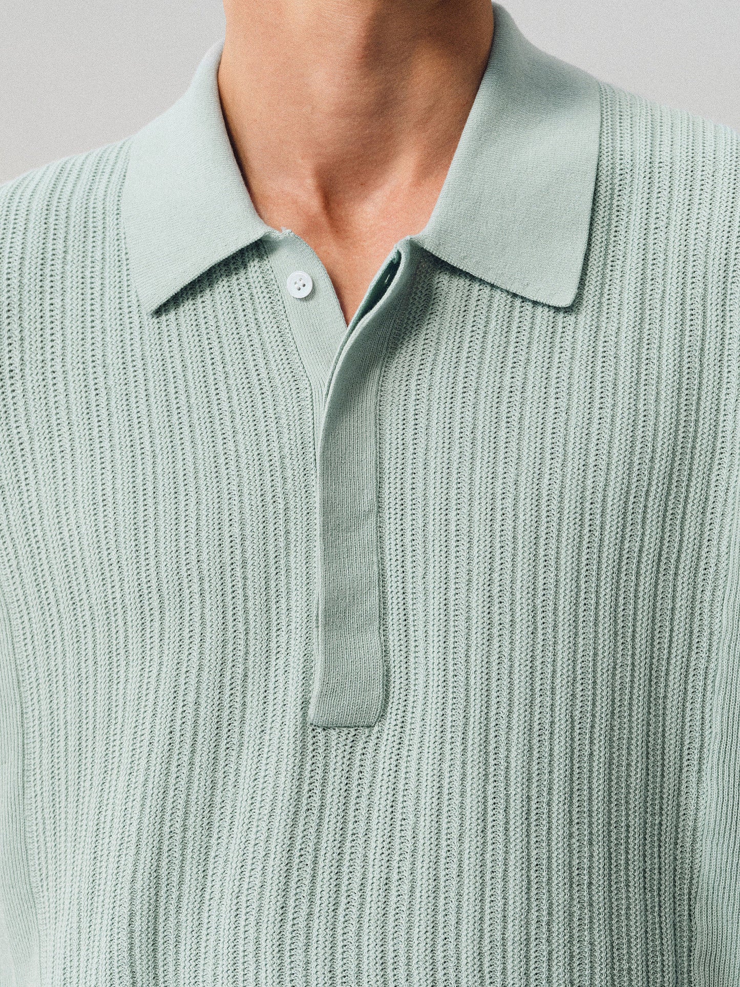 Jacquard-woven polo shirt with a hidden placket