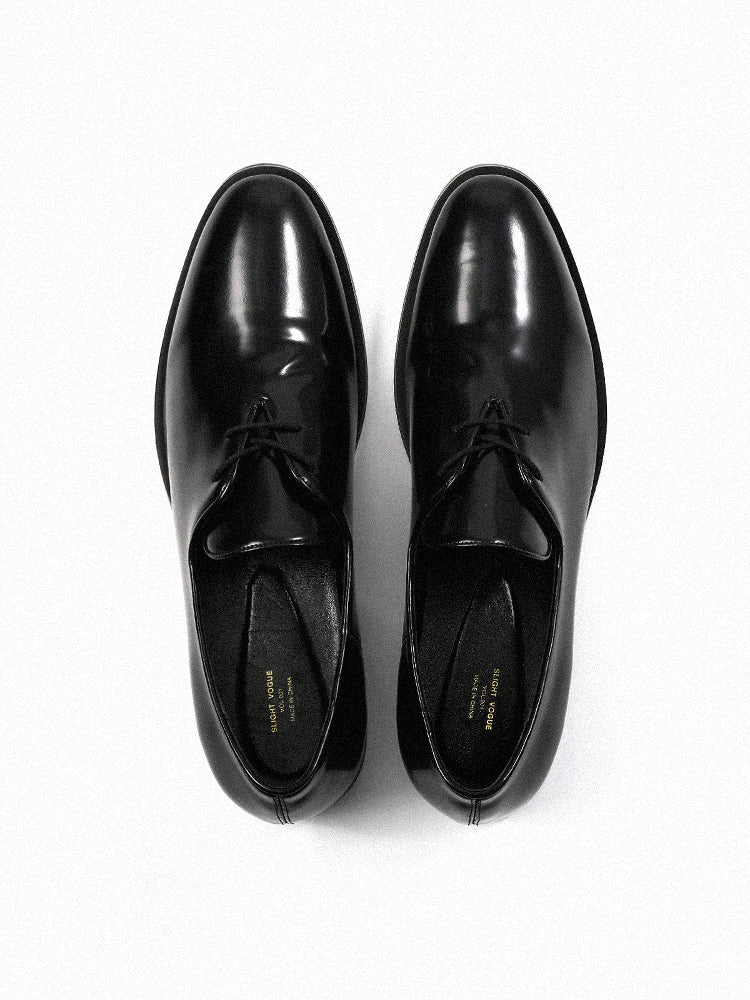 Thin-soled Oxford shoes