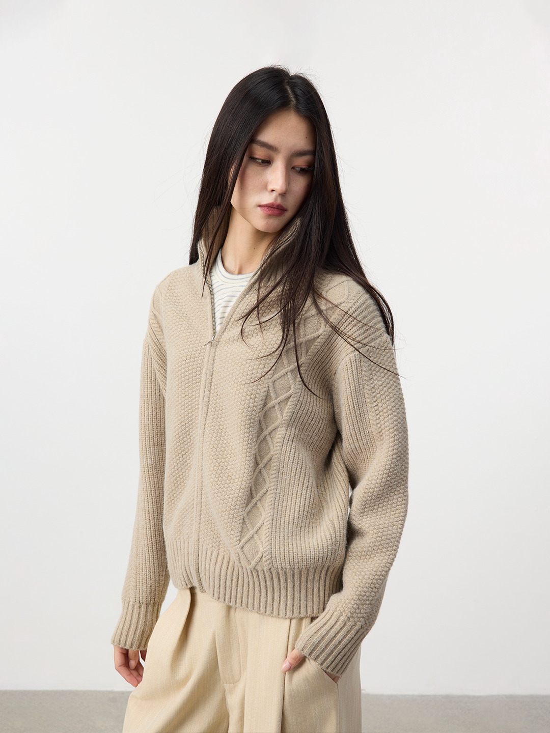 Cable-knit Cardigan