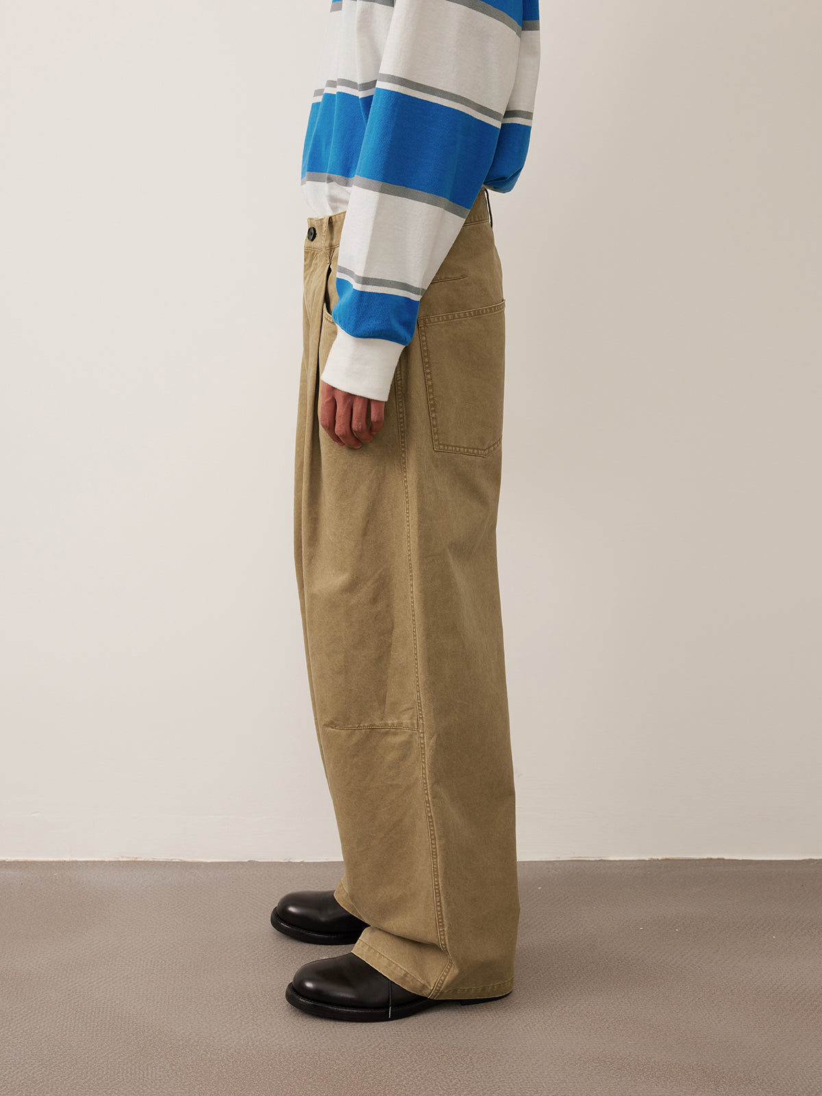 Single Pleated Loose Casual Pants