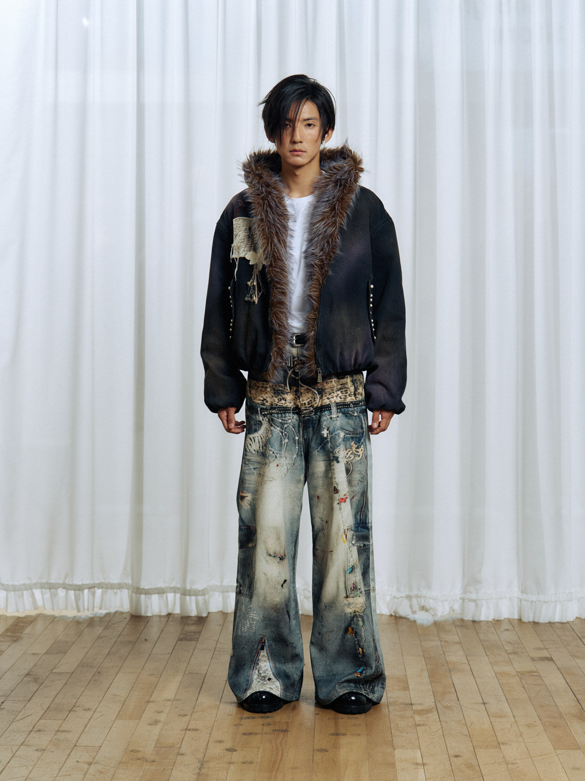 Detachable faux fur lining denim jacket