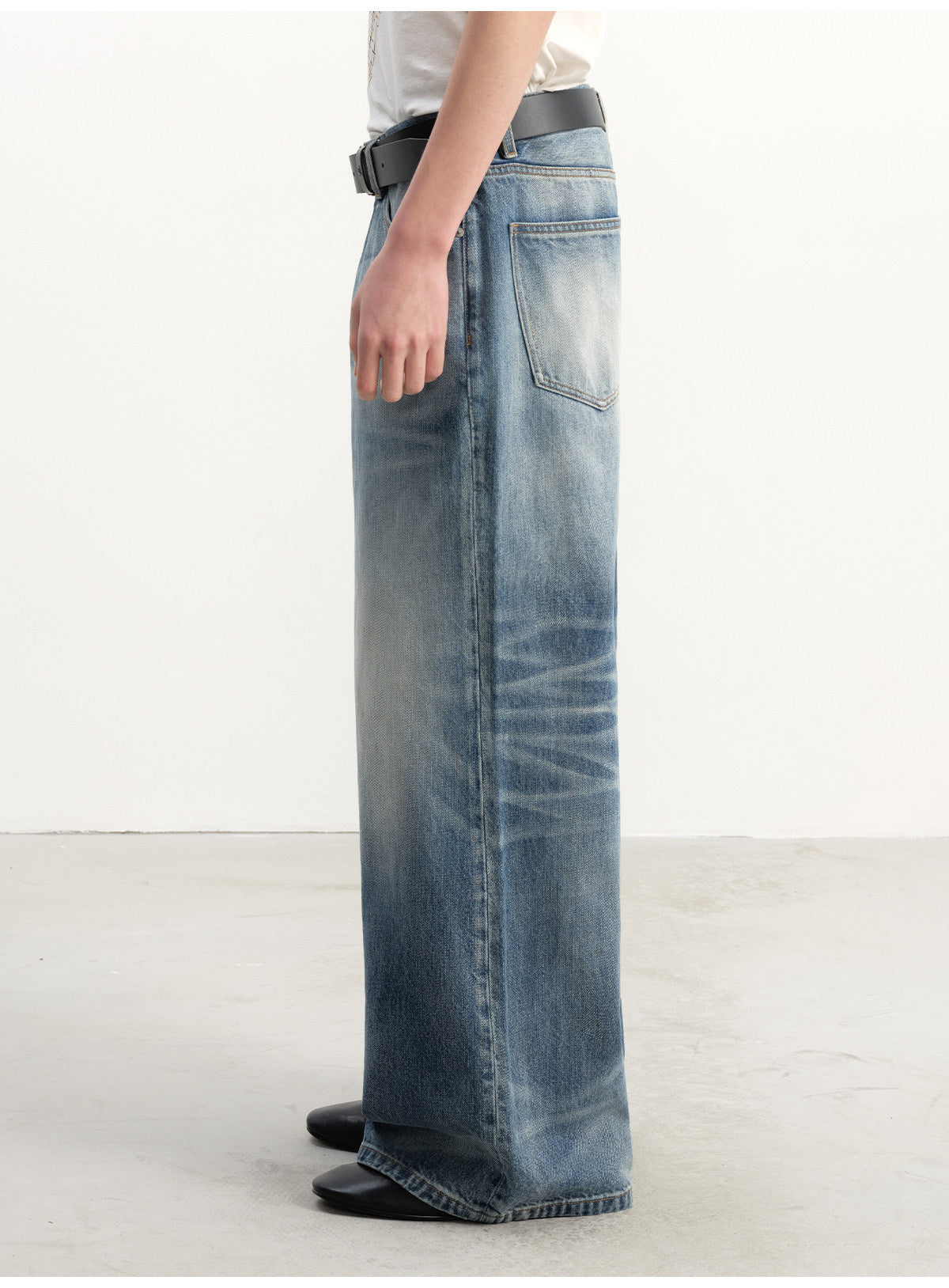 Casual Wide-Leg Jeans