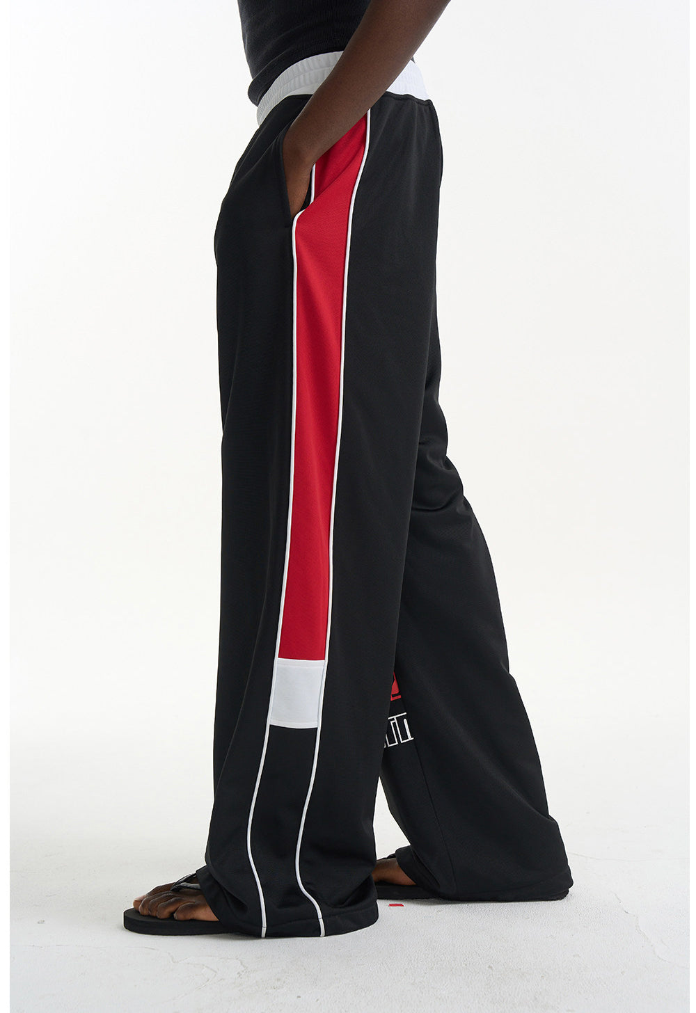 Loose-Fit Sporty Print Casual Pants