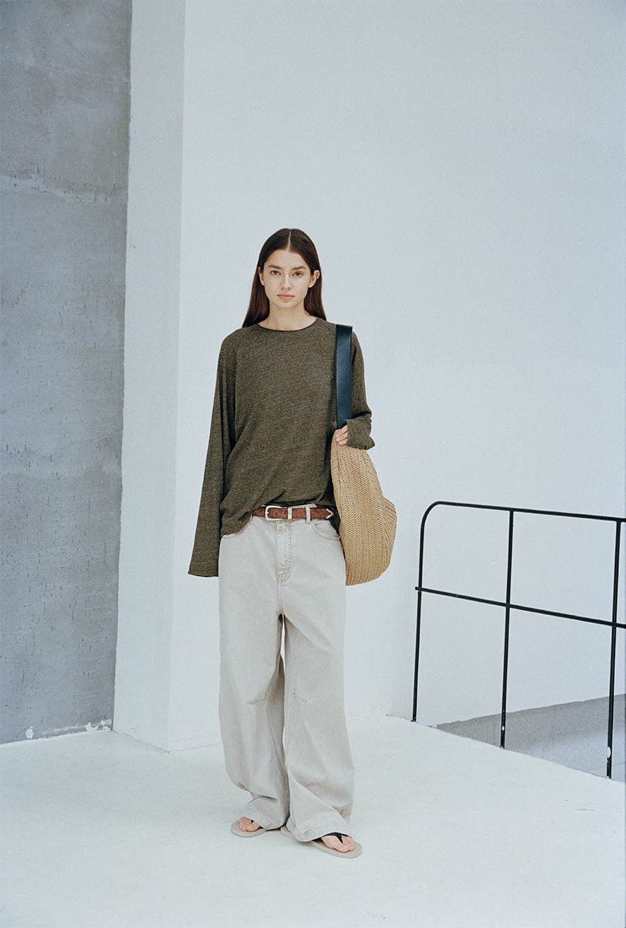 Raglan-Sleeve Roll-Neck T-Shirt