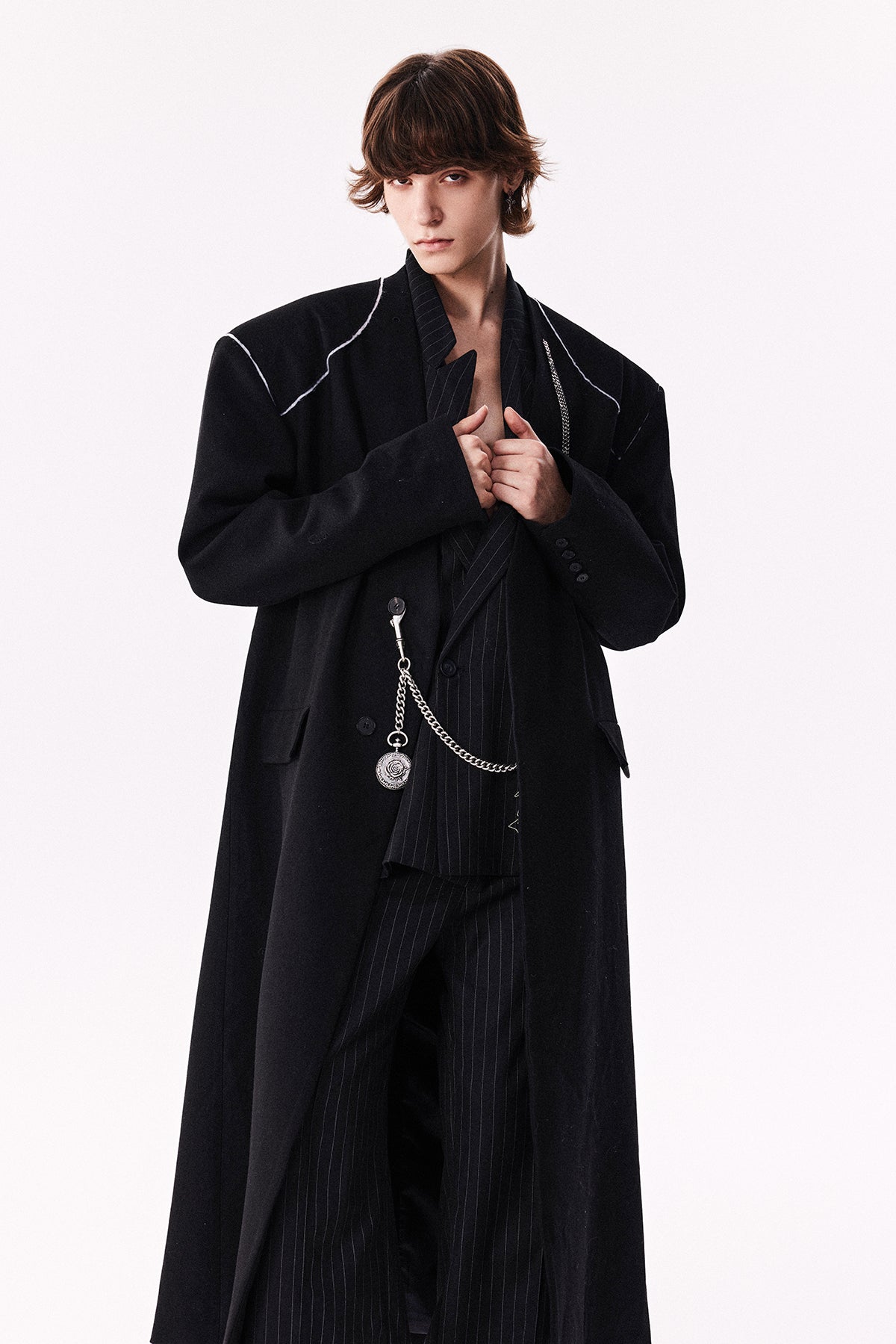 Shoulder pad long coat