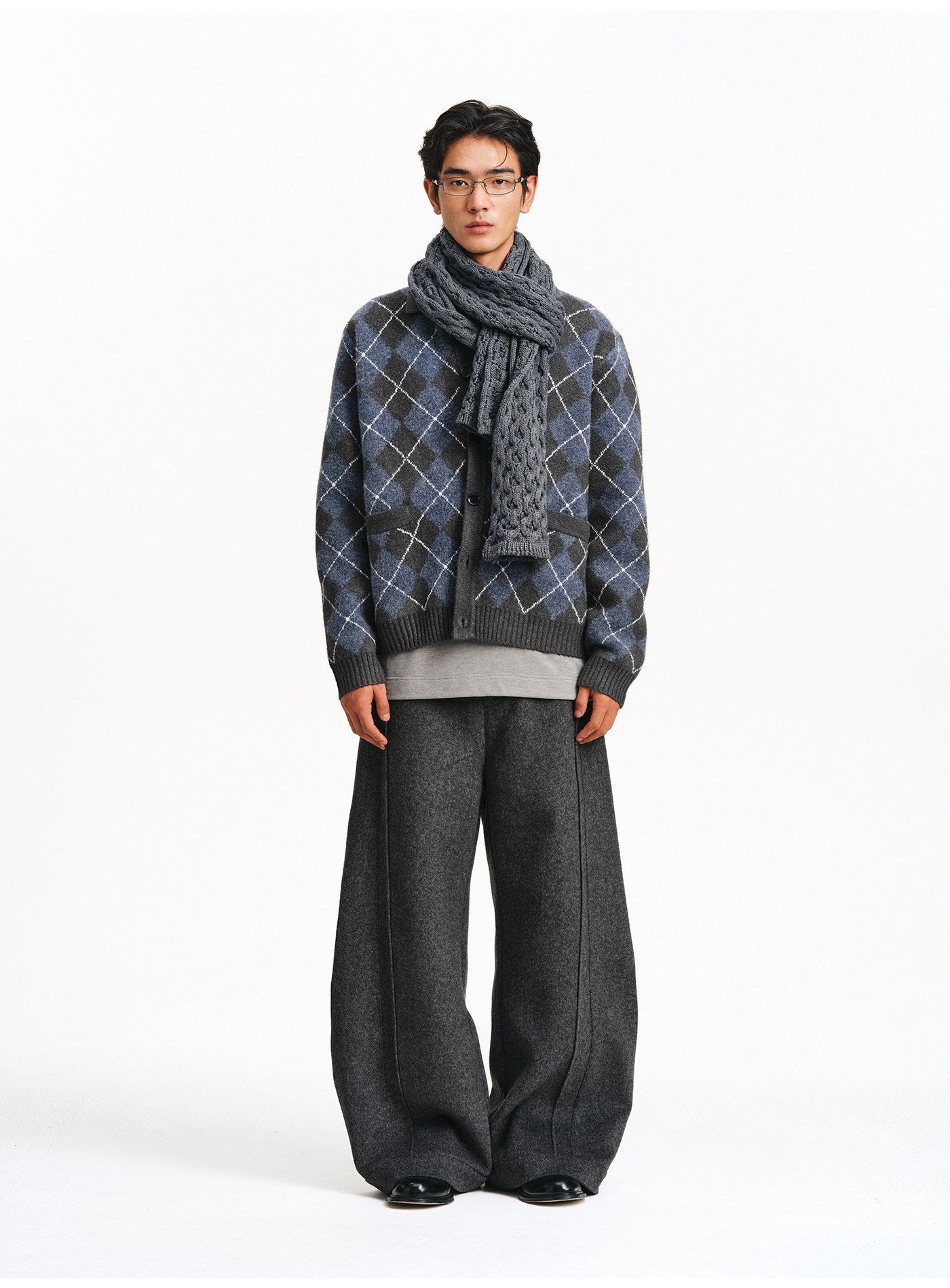 Diamond-pattern cardigan