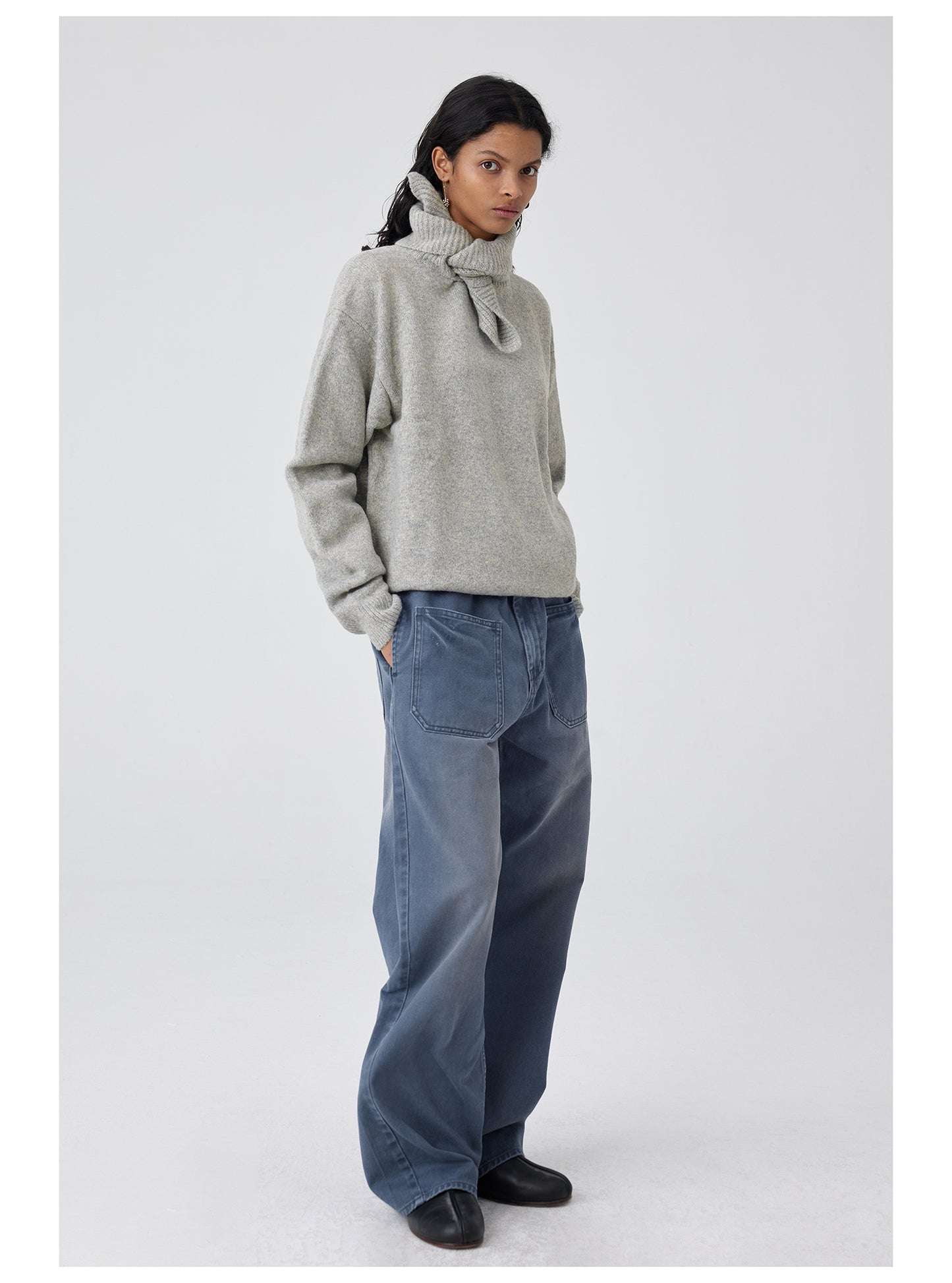 Straight casual pants with patch pockets