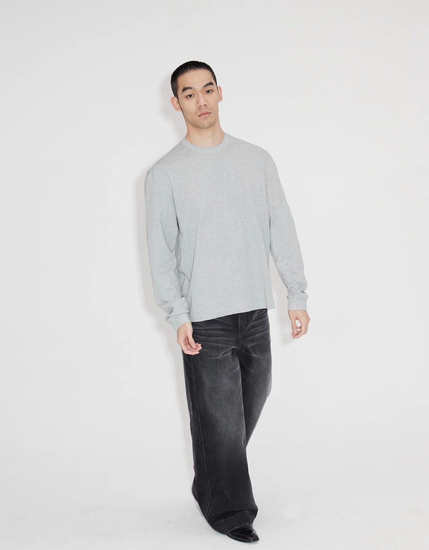 Natural wide shoulder T-shirt