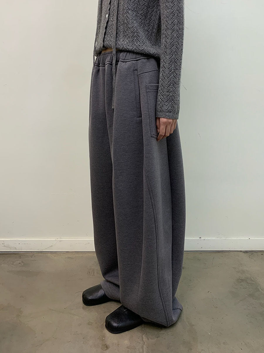 Scimitar cut knit casual pants