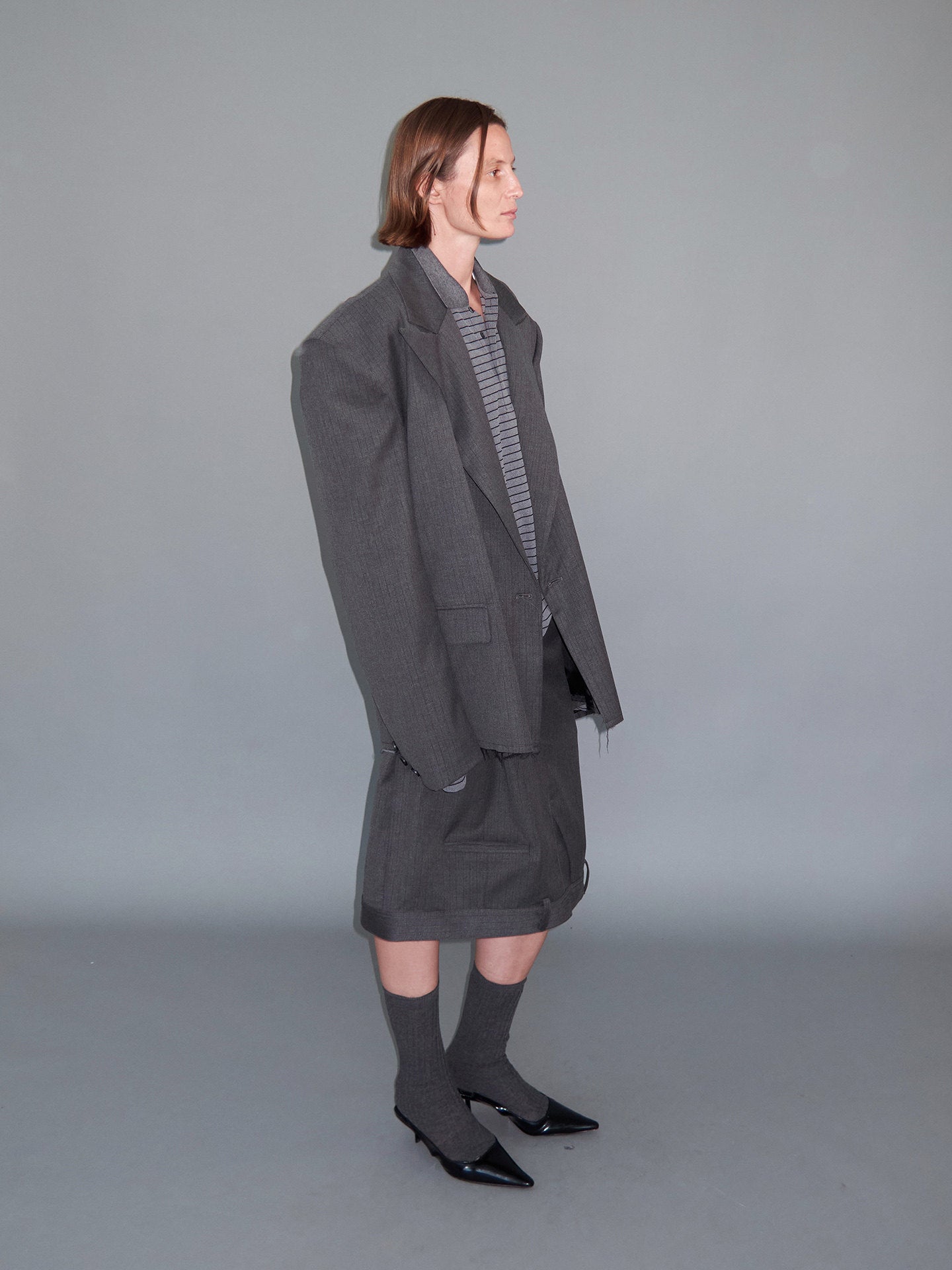 Jacket with Fake-Edge Hem Design