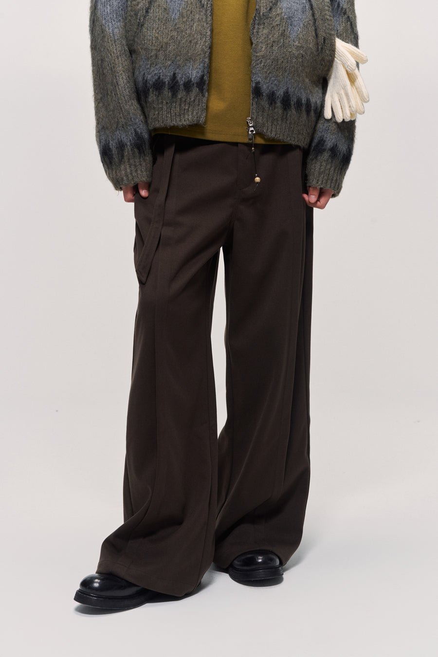 Center seam casual pants