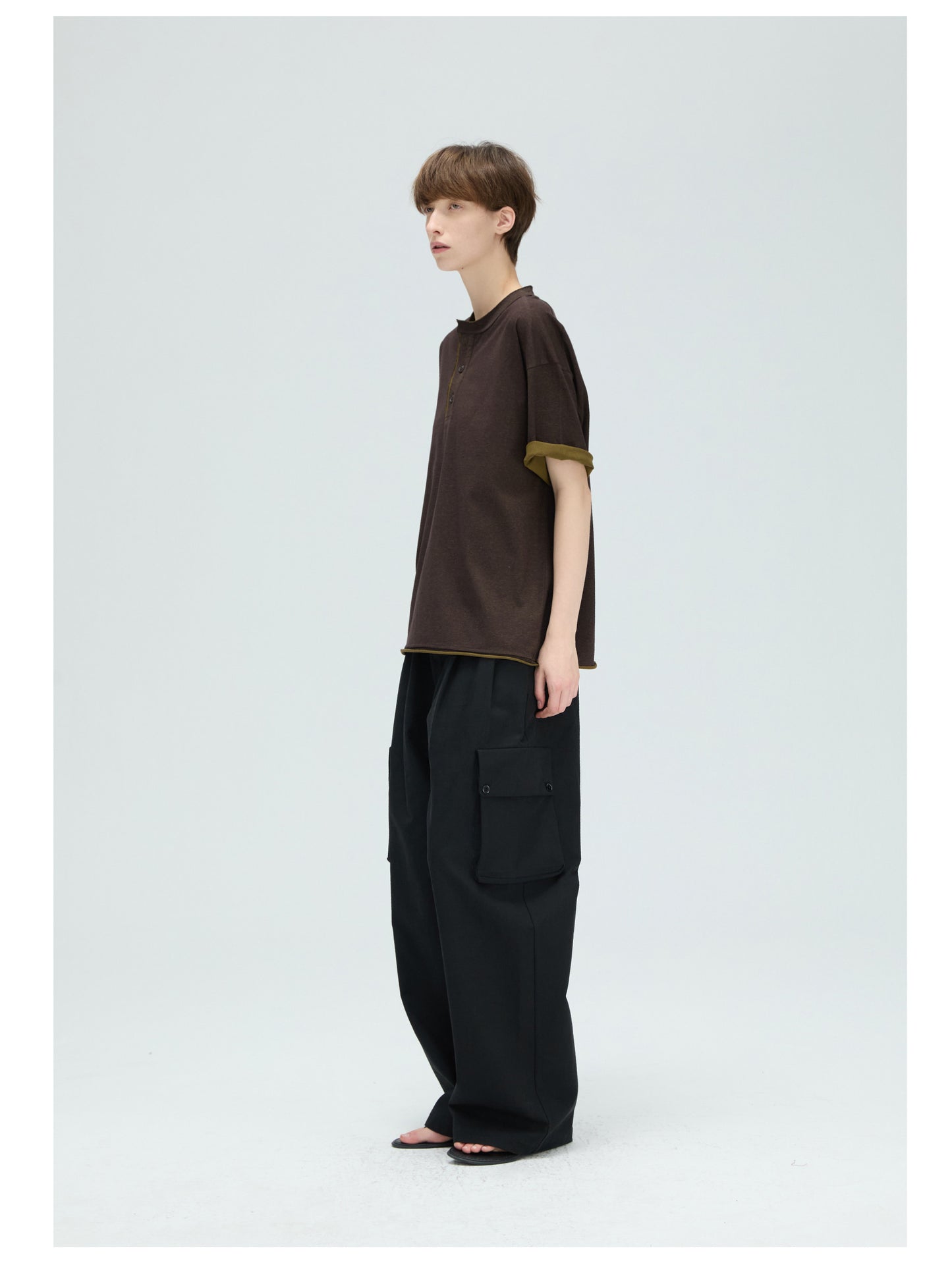 Loose-Fit Cargo Pants with Large Pockets