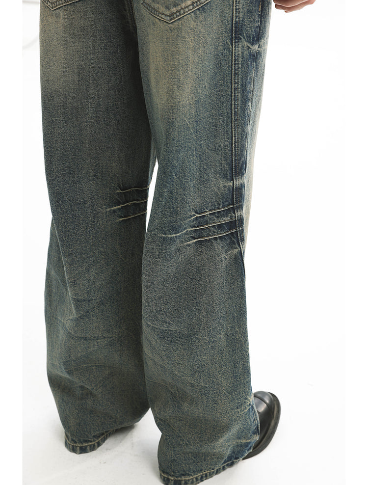 Structured cut pleated jeans