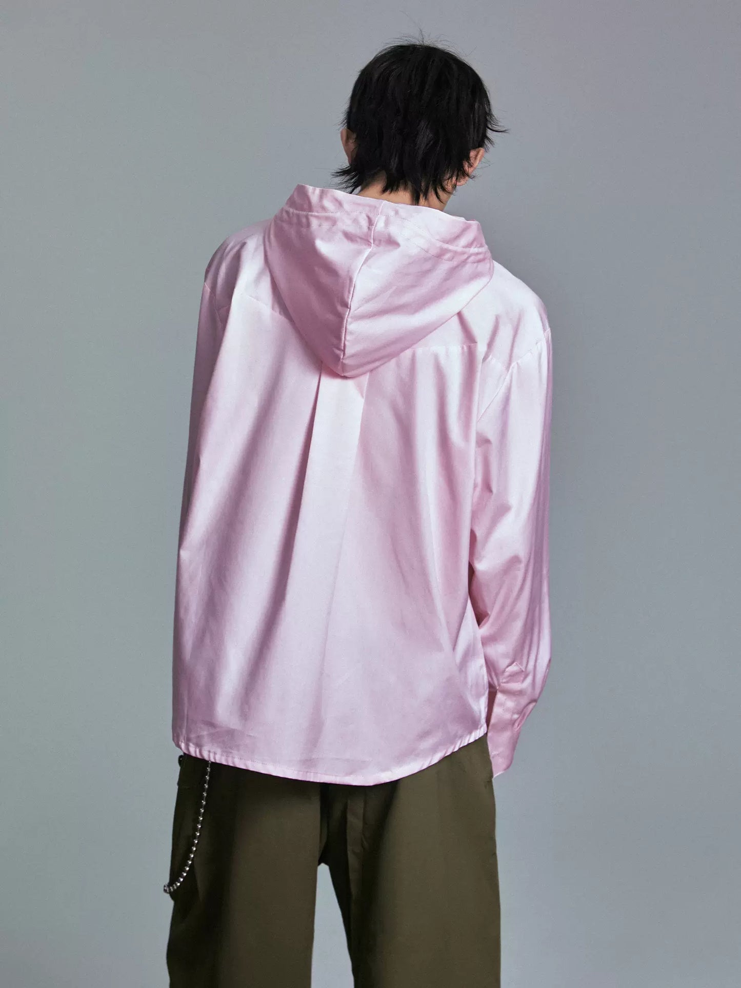 Unisex long-sleeved shirt with hood