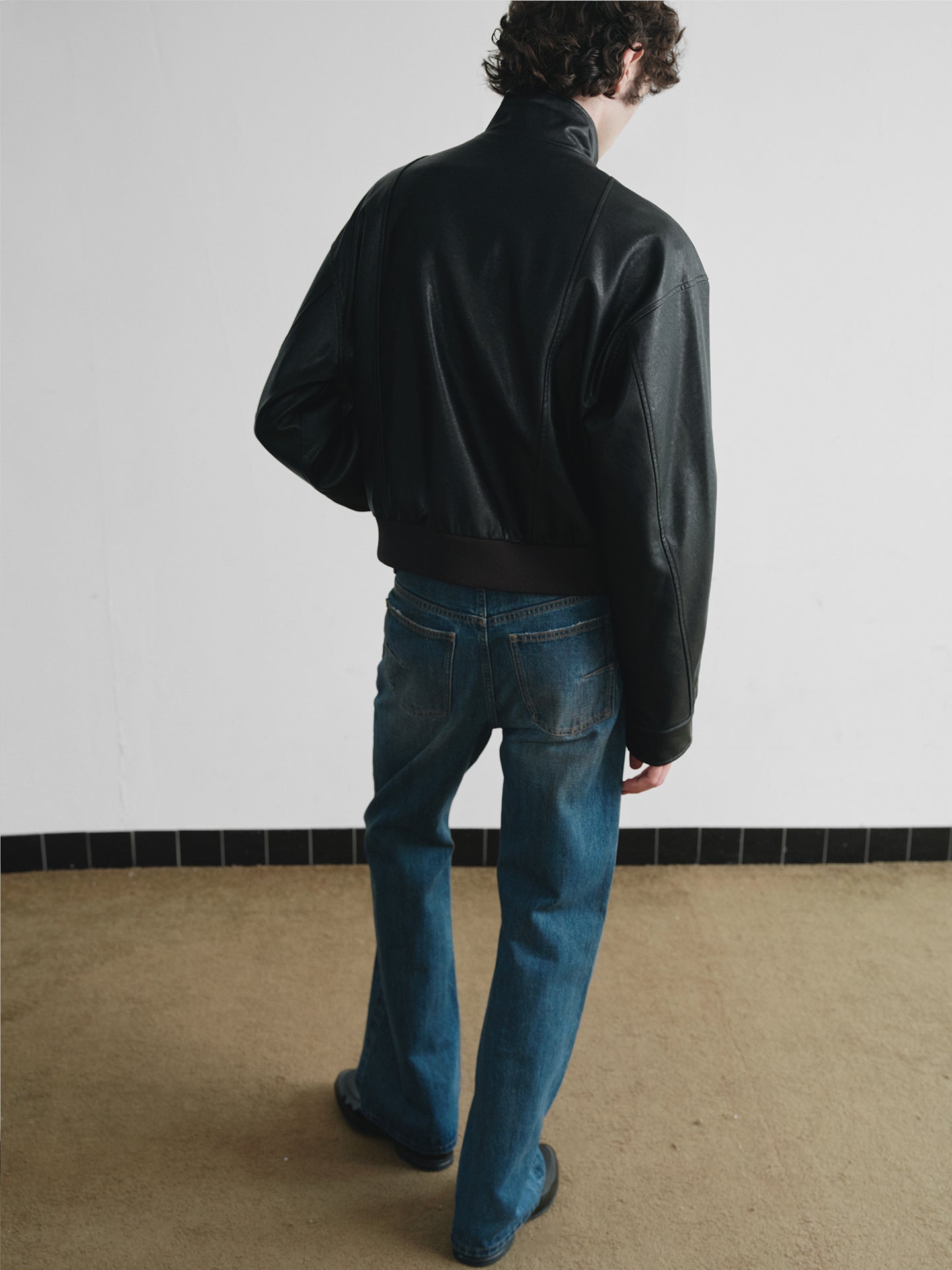 Cropped-length leather jacket