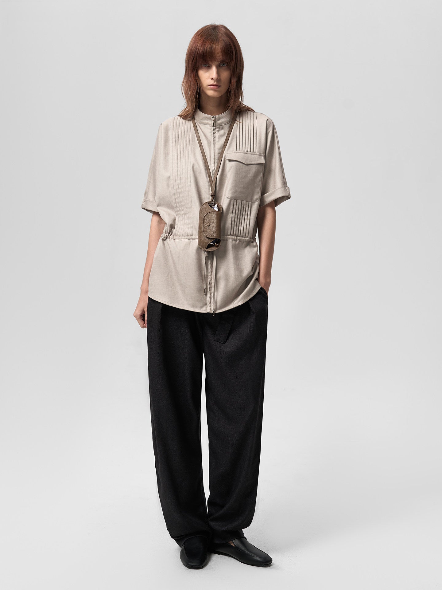 Shirt with 3D pleats and pockets
