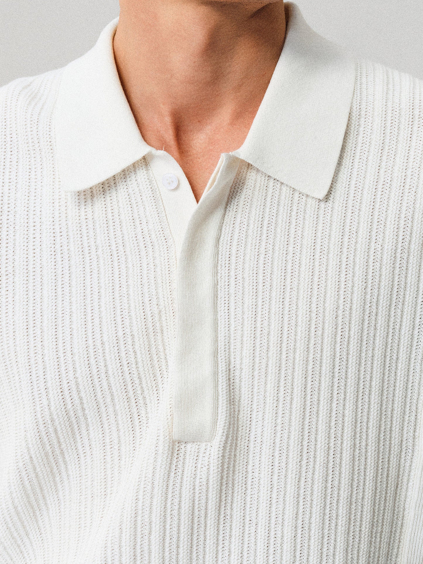 Jacquard-woven polo shirt with a hidden placket