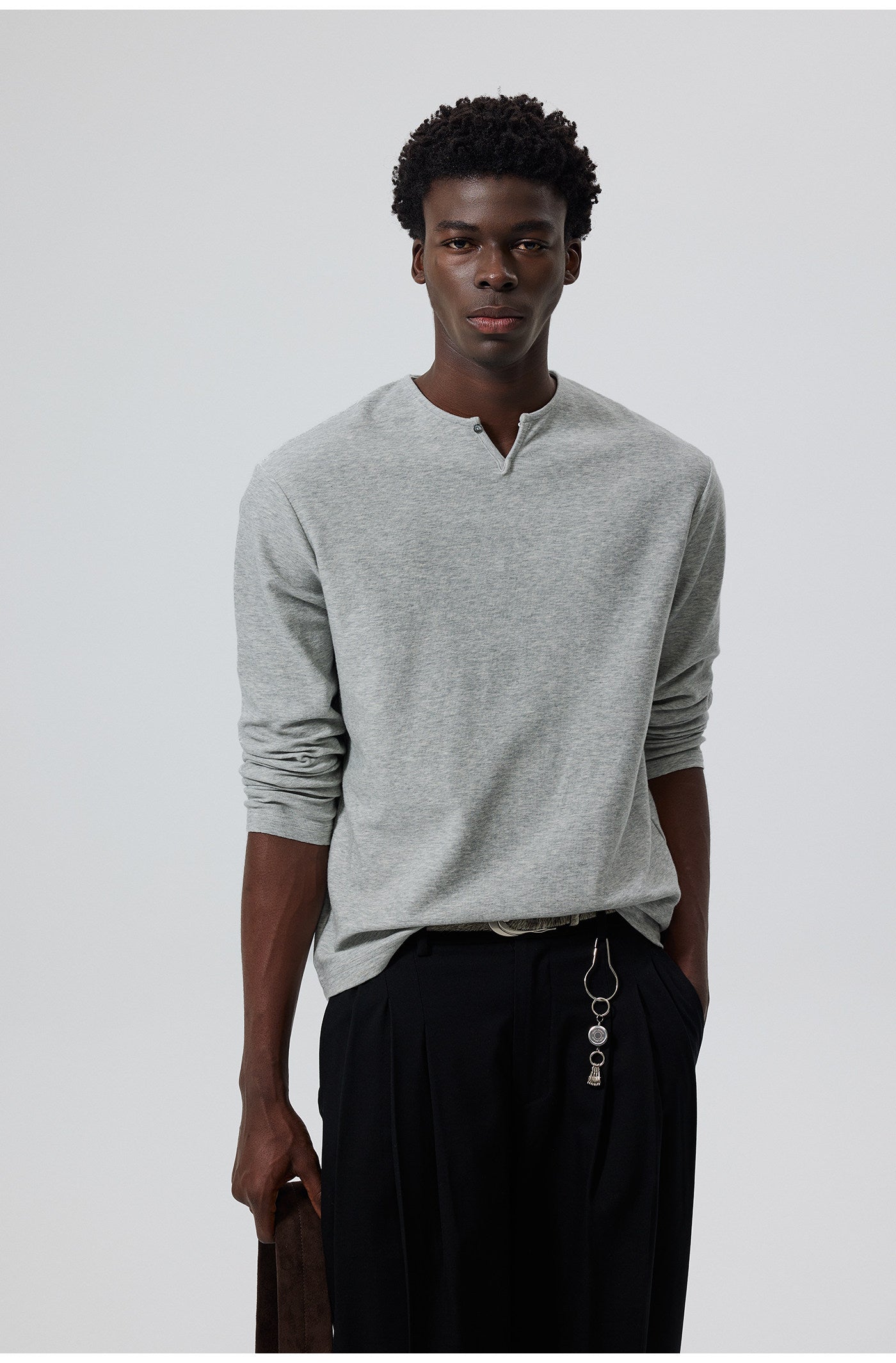 Single-button T-shirt