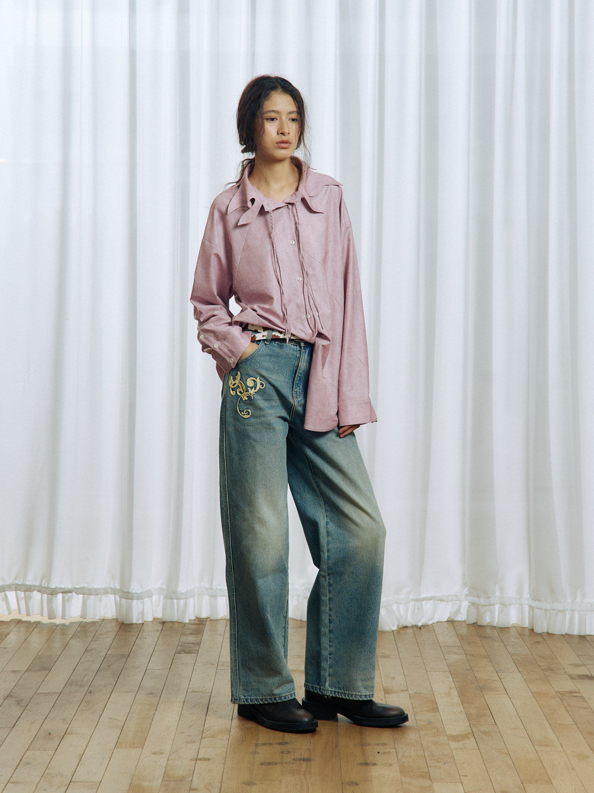 Embroidered Two-Tone Wash Straight Leg Jeans