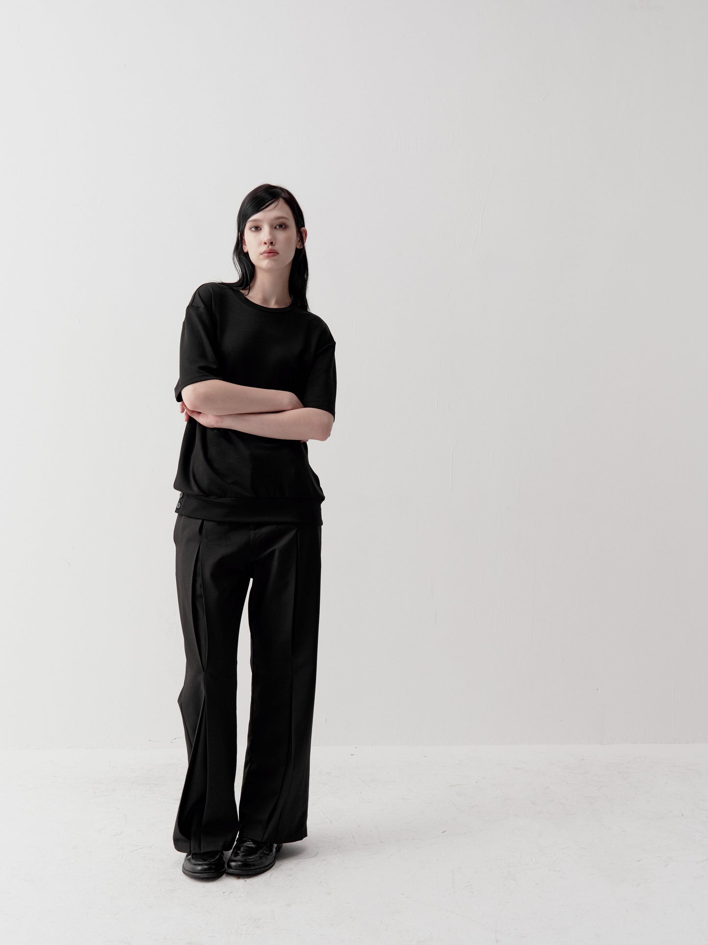 Inner-Work Pleated Wide-Leg Pants