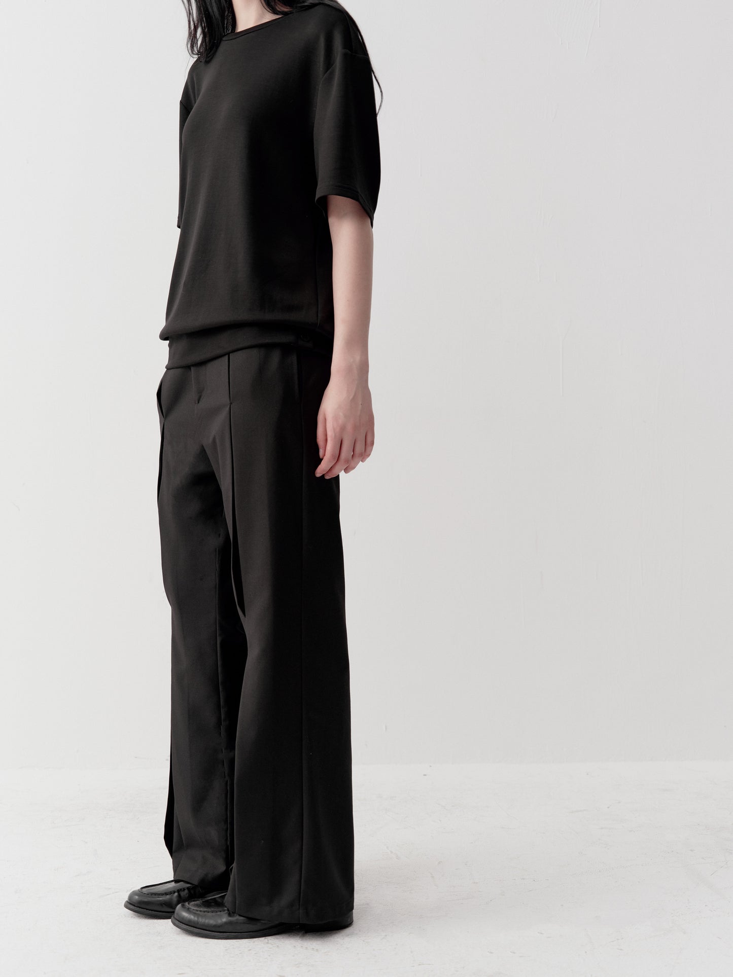 Inner-Work Pleated Wide-Leg Pants