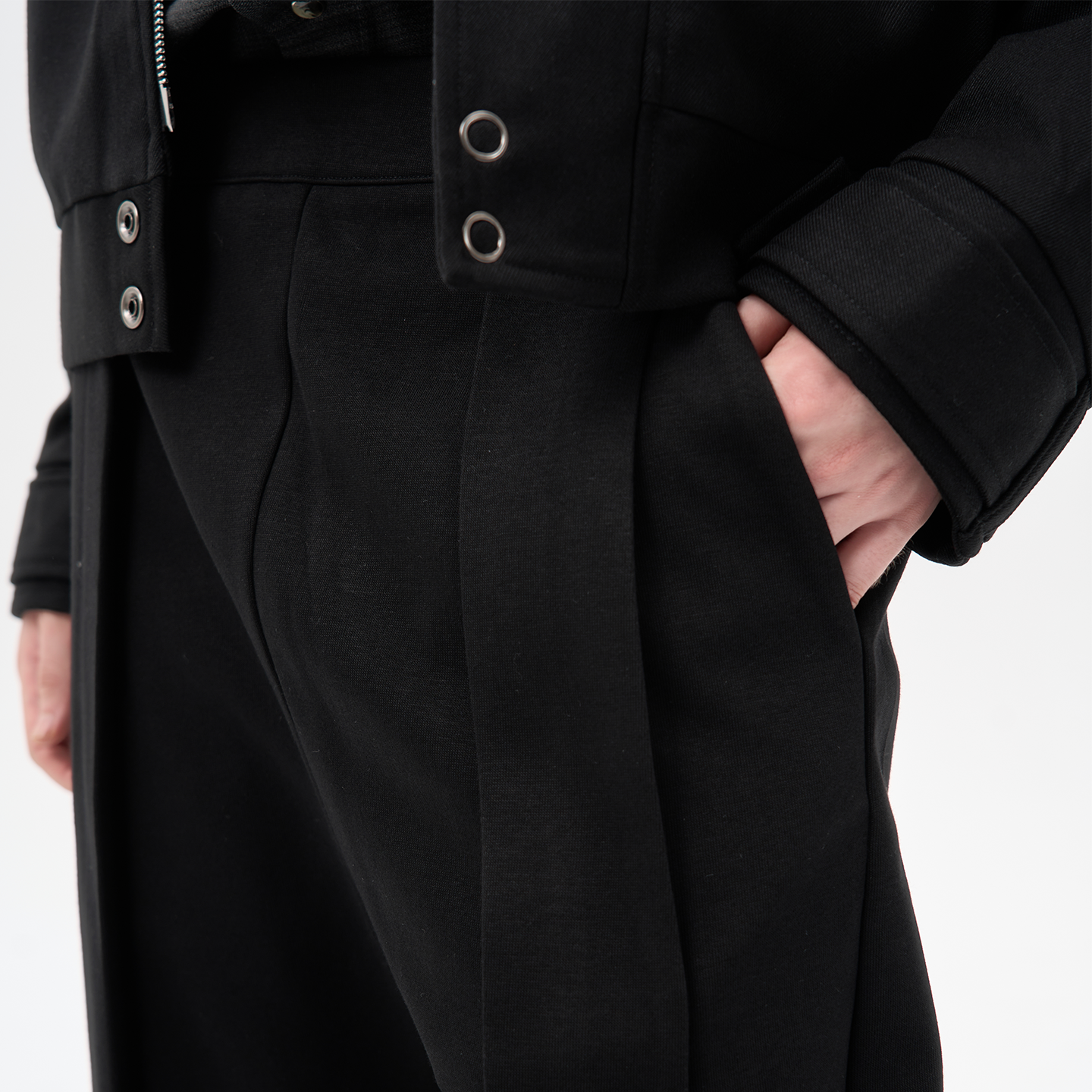 I-Pleat Casual Pants