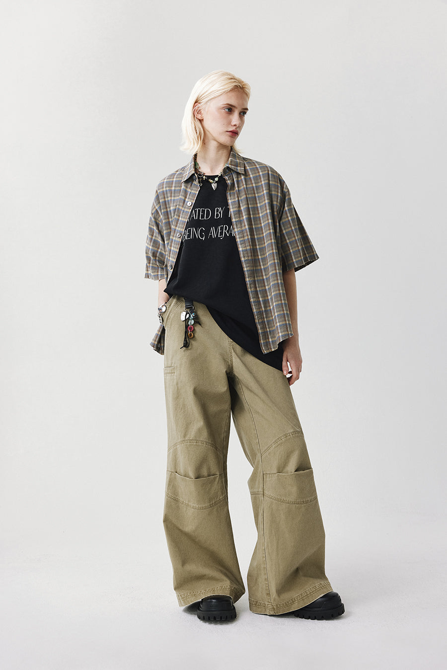 Frayed finish casual pants