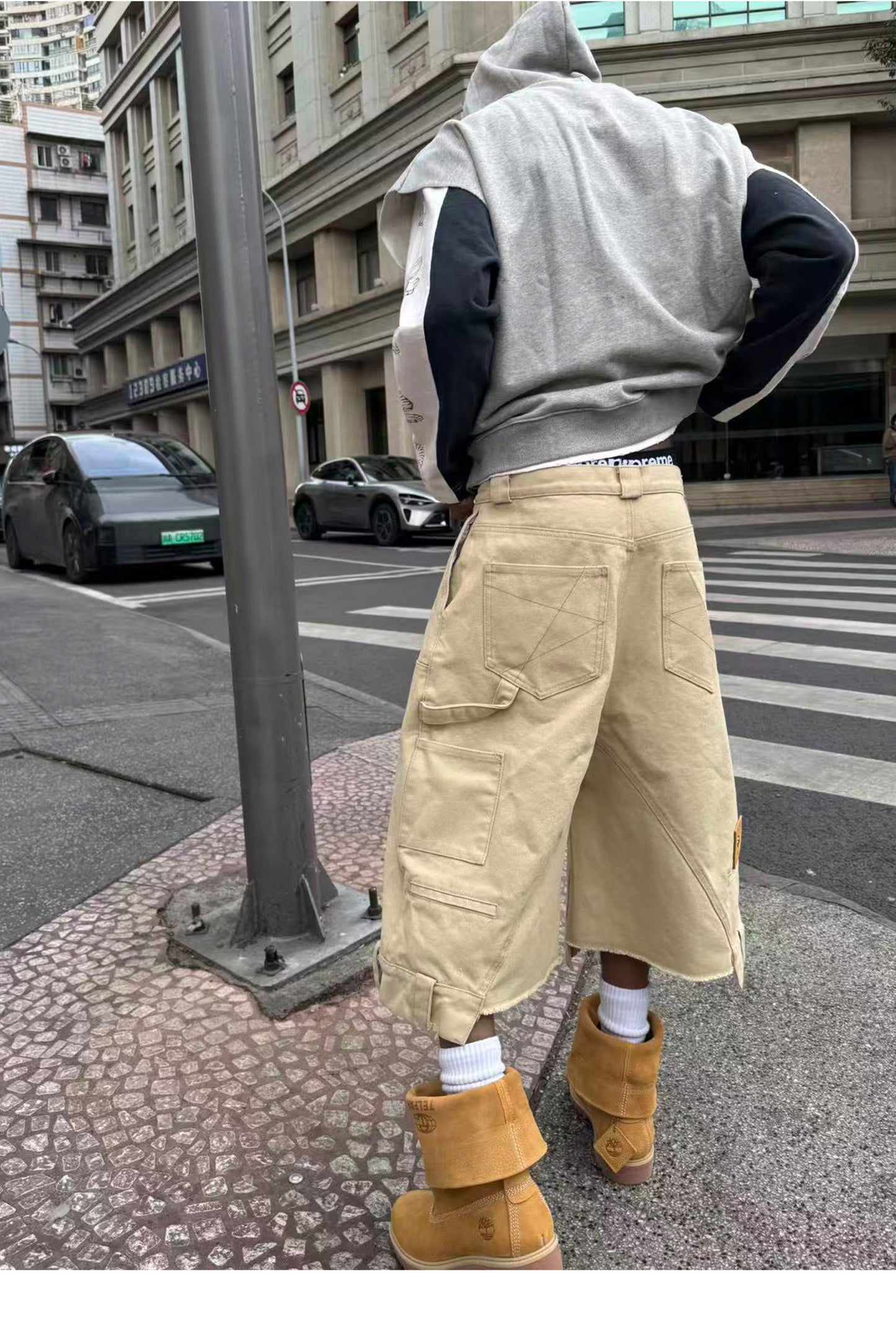 Worker-Style Three-Quarter-Length Shorts