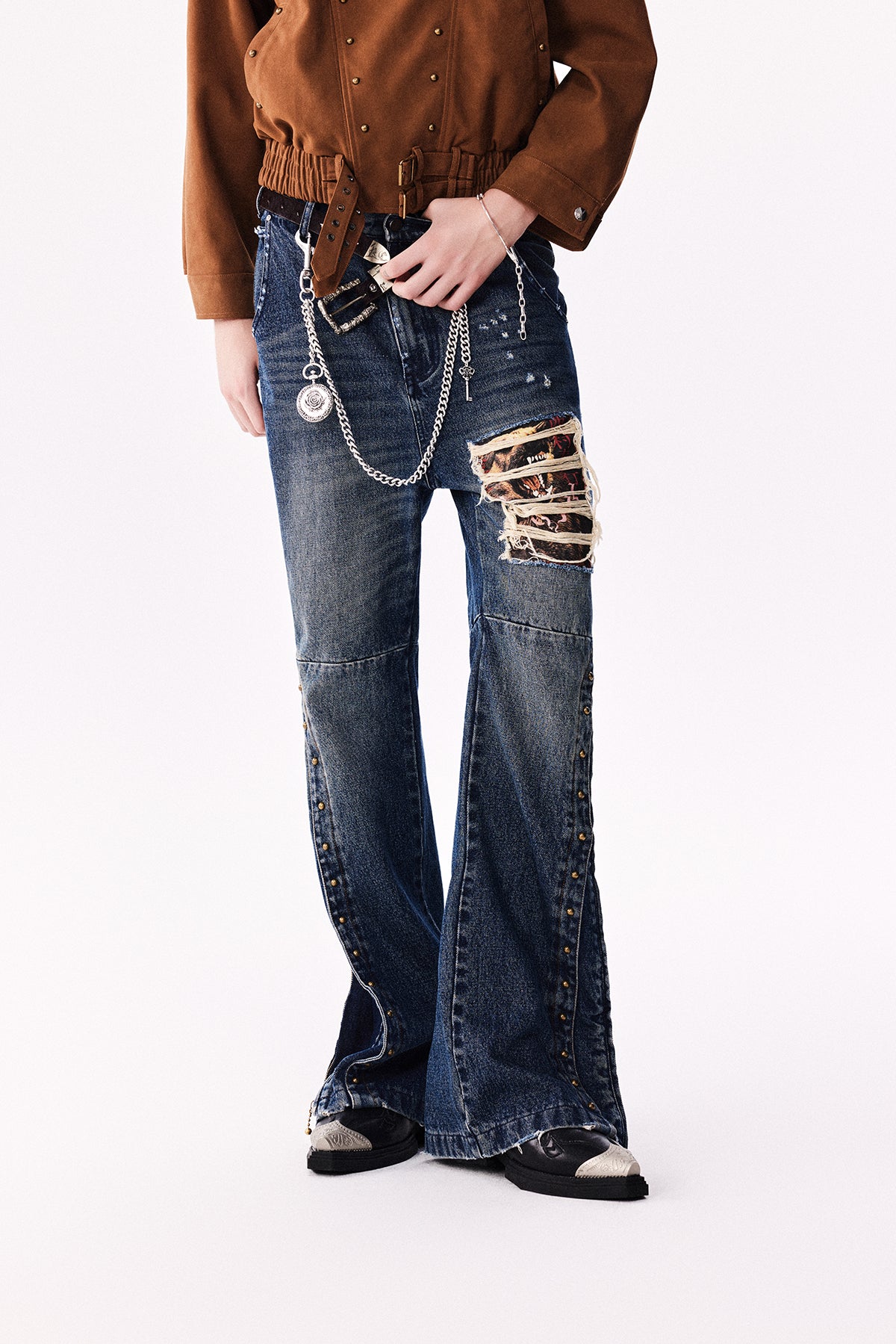 Retro Rivet Washed Damaged Zipper Jeans