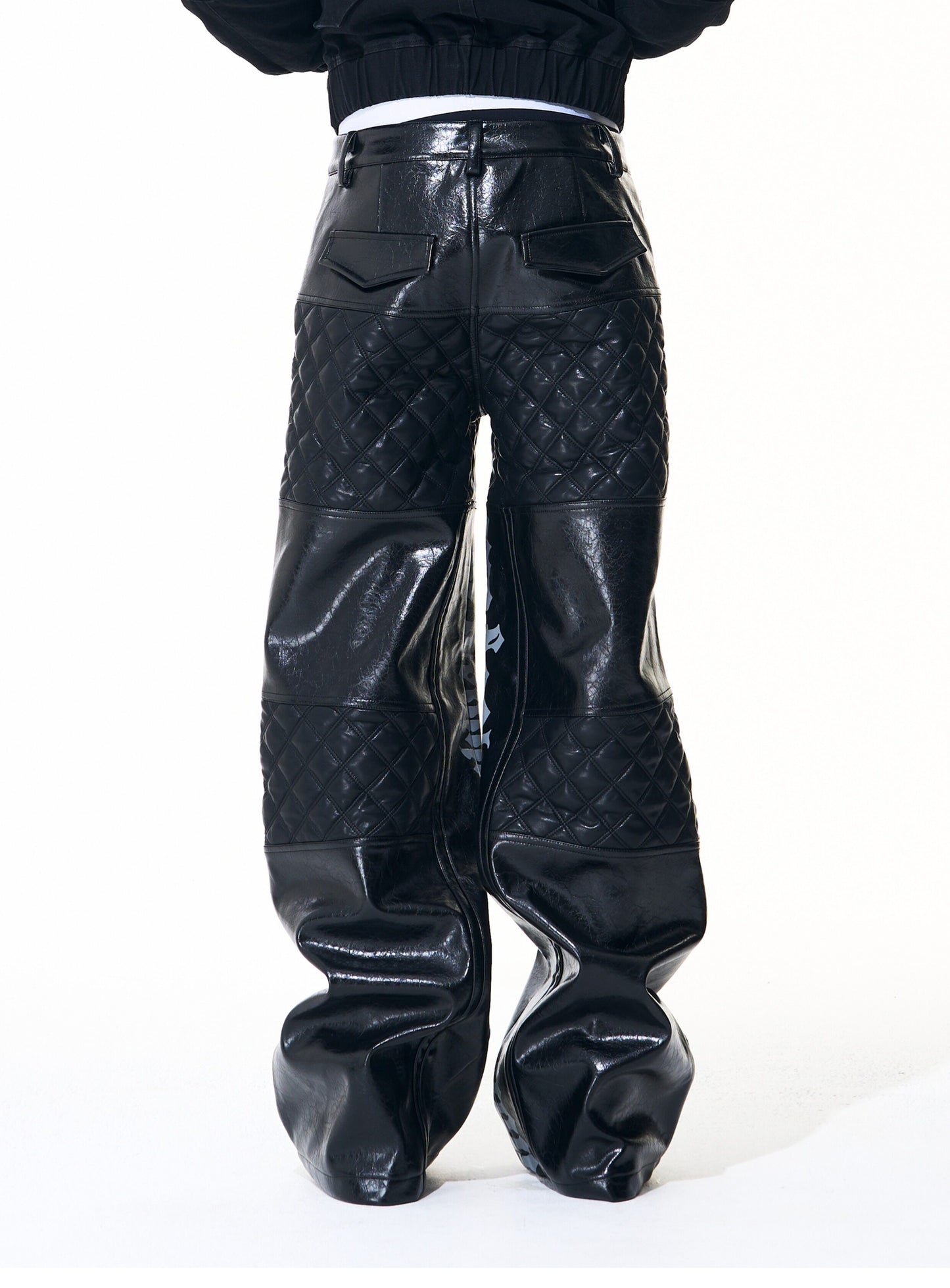 Diamond-pattern coated leather pants