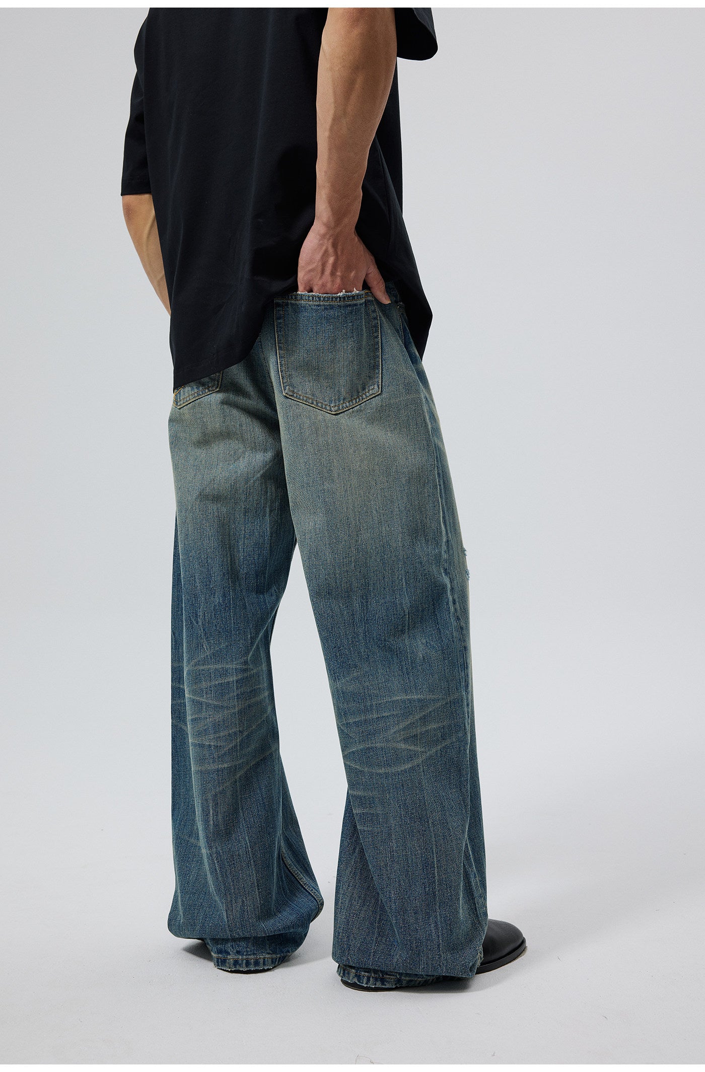 Vintage Distressed Jeans