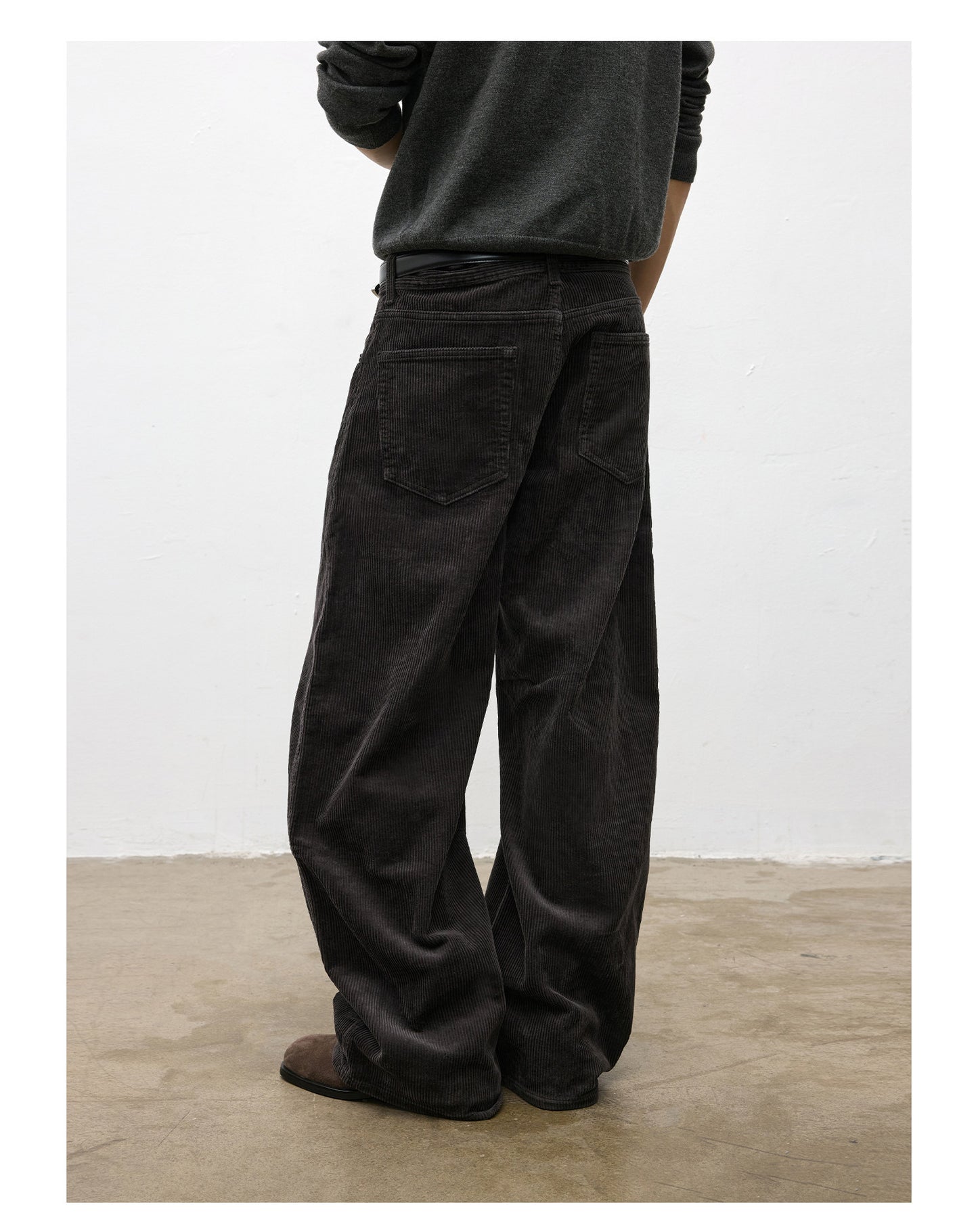 Cocoon Silhouette Corduroy Pants