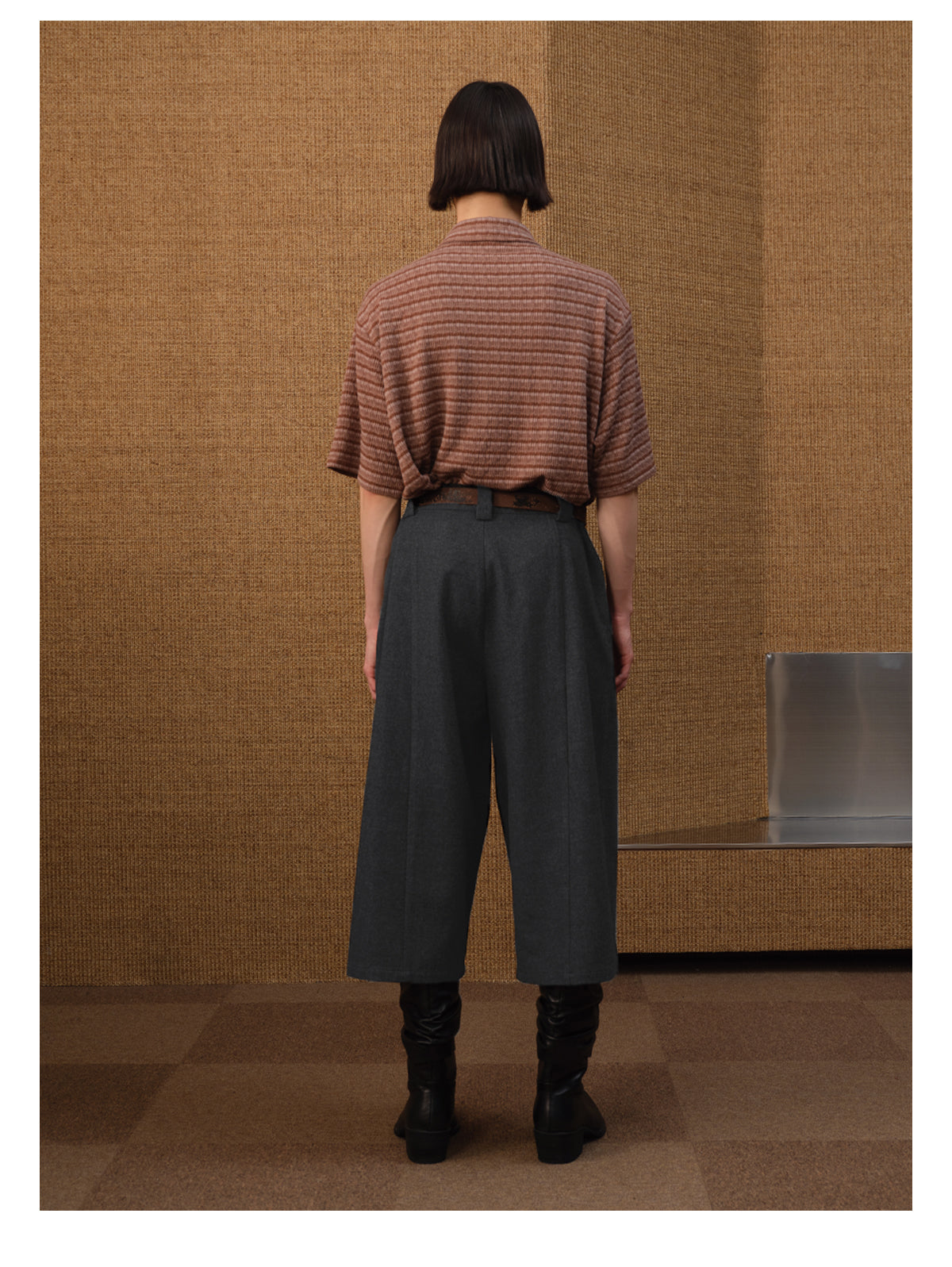 Pleated cropped pants