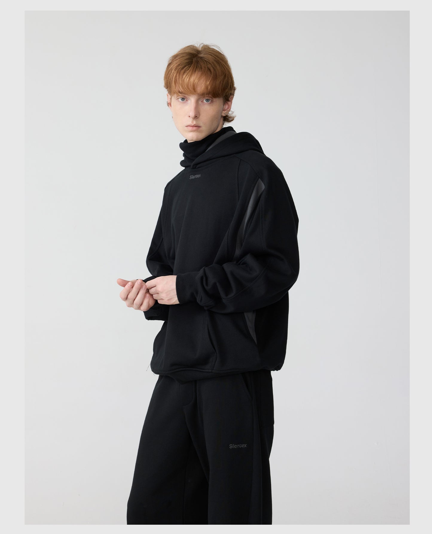 Hooded Sweatshirt Setup