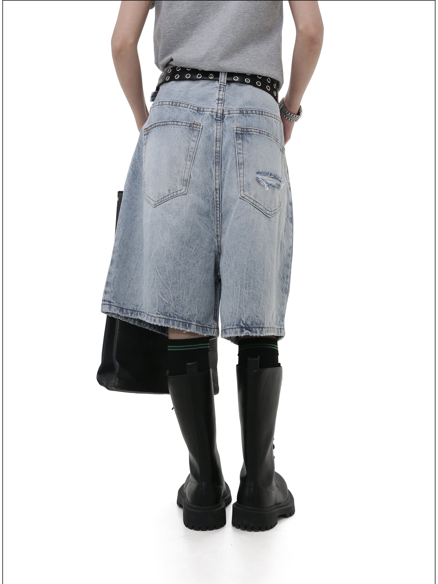 Loose-fitting straight shorts