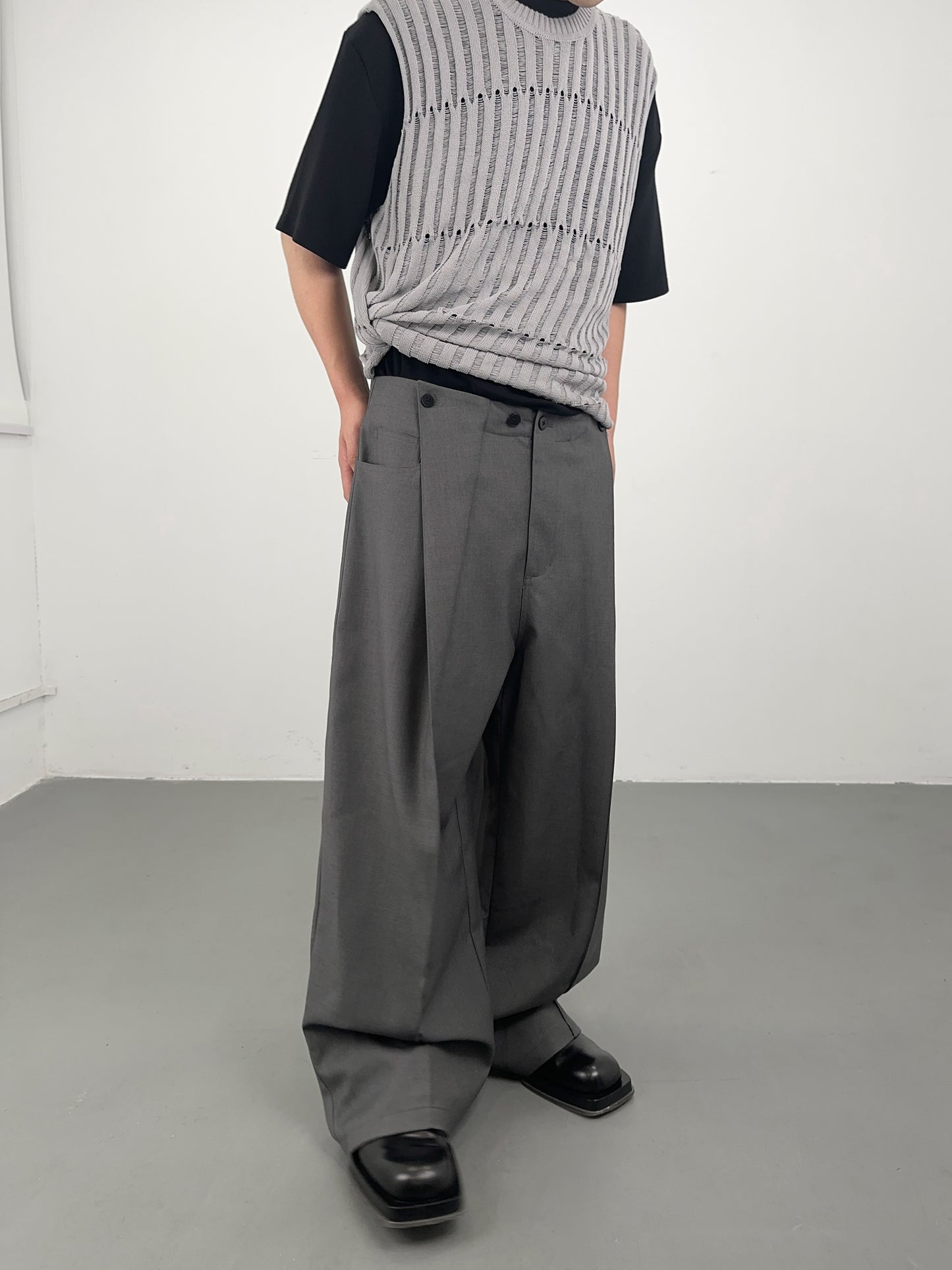 Wide Leg Pleated Straight Pants