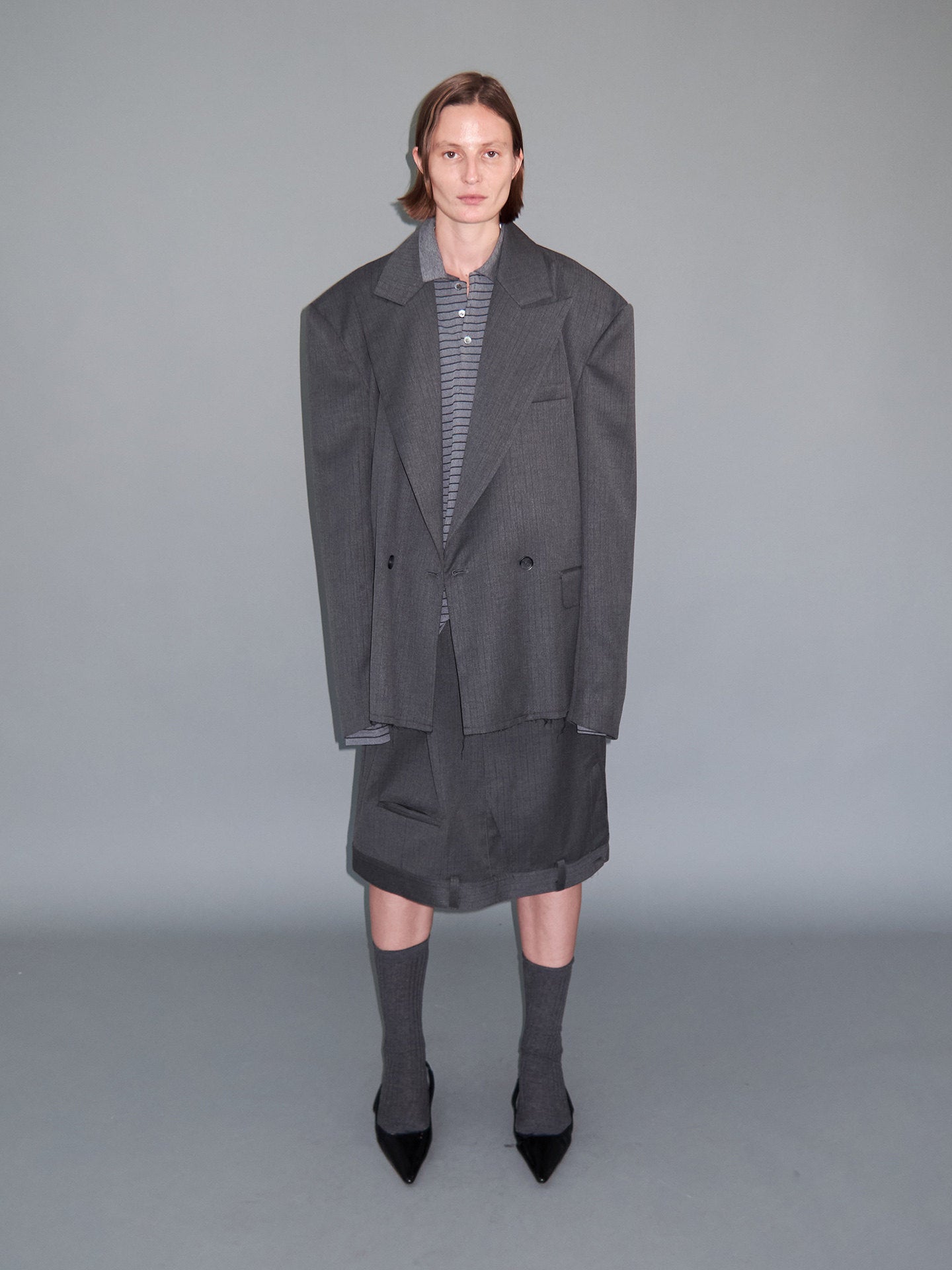 Jacket with Fake-Edge Hem Design