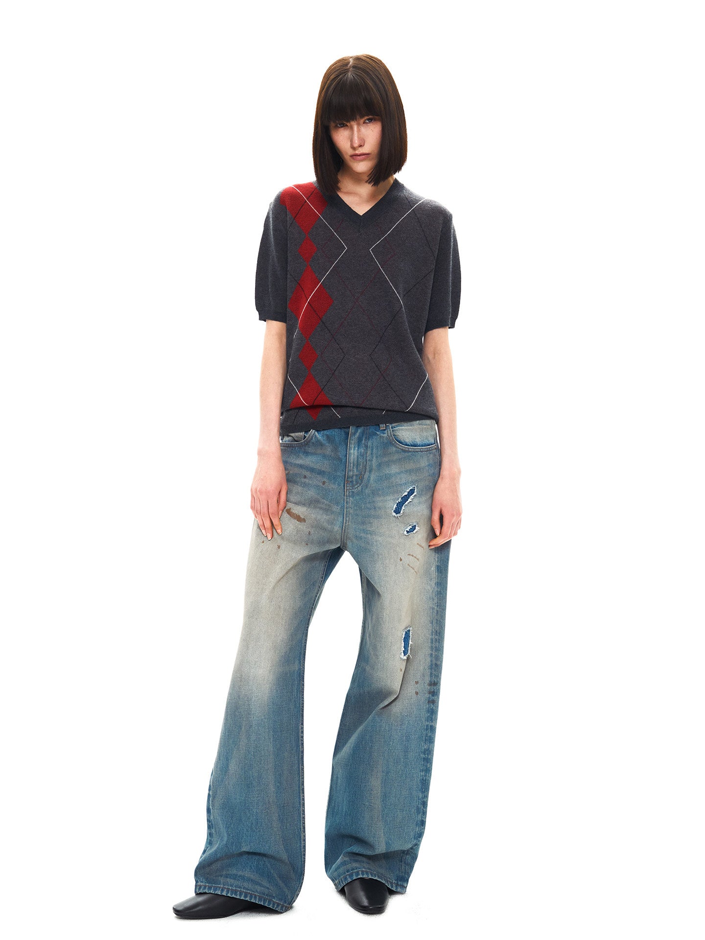 Embroidered Straight-Leg Jeans with Distressed Finish