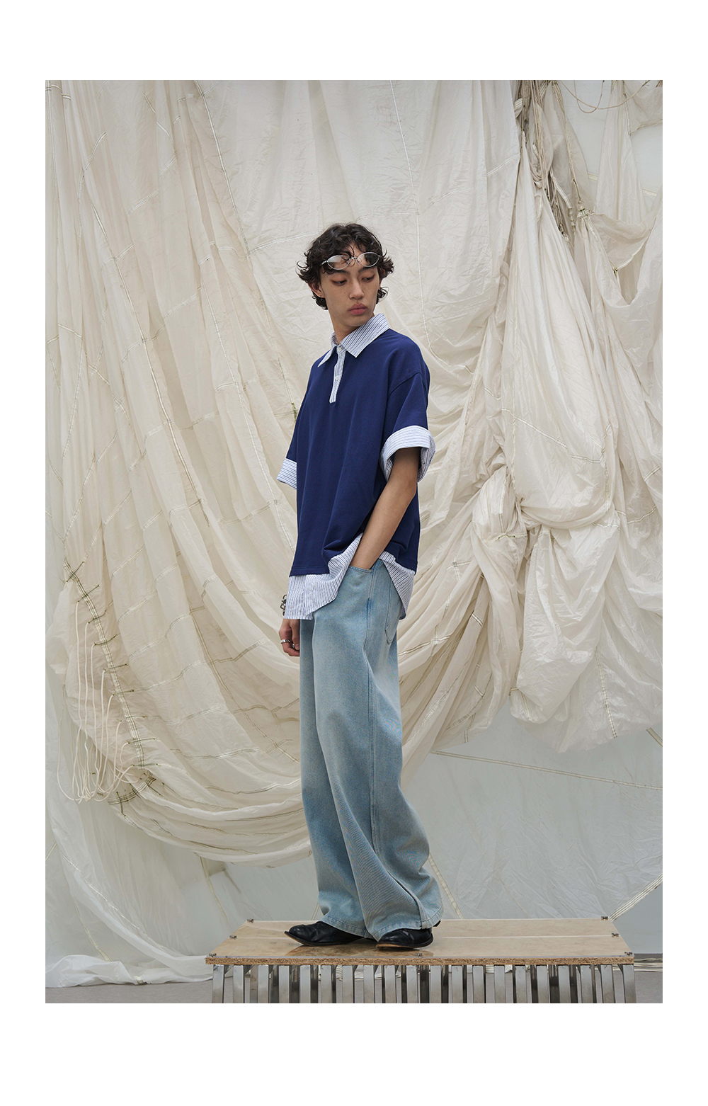 Half-Zip Back Waist Straight Jeans