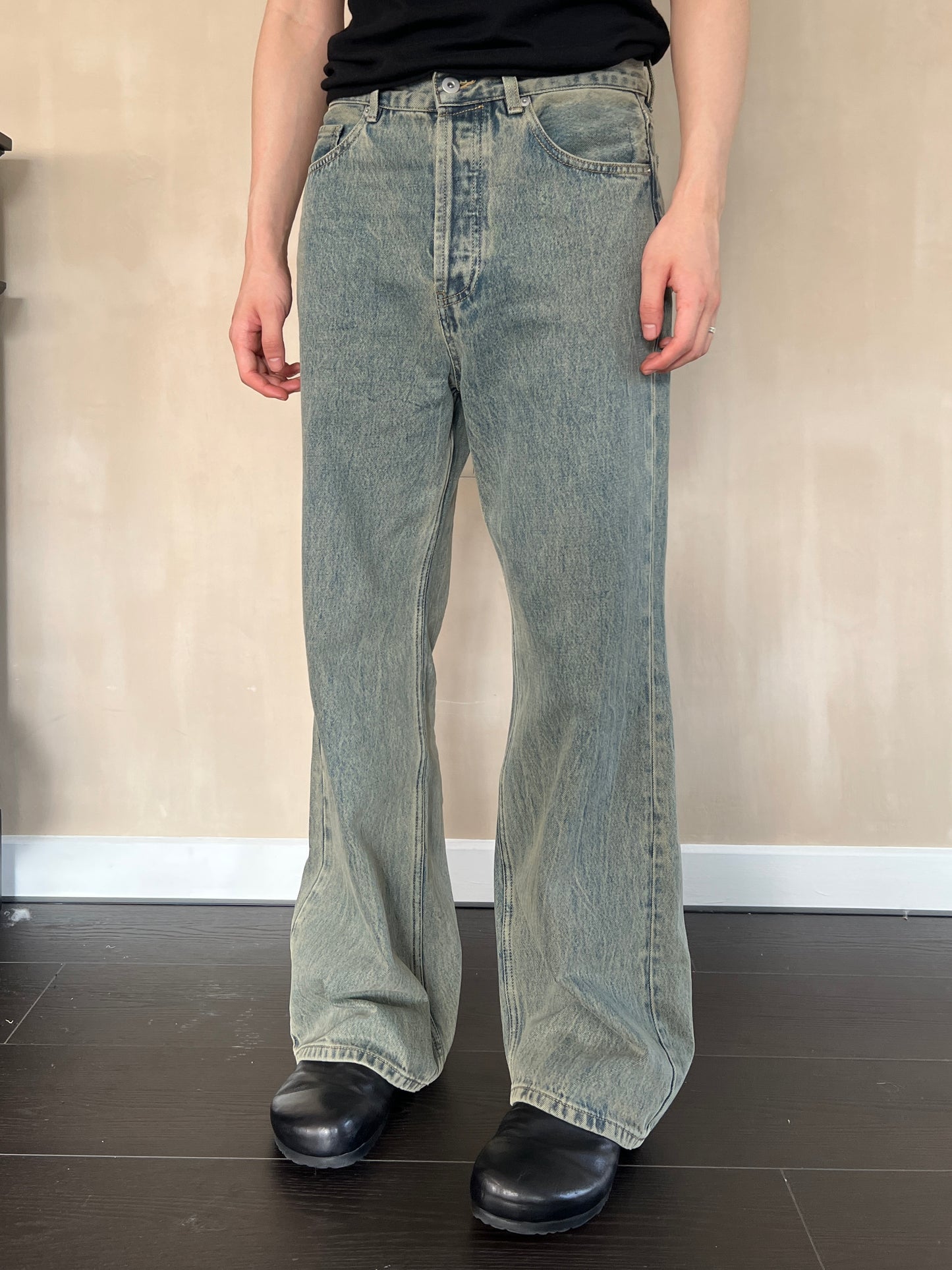 Nostalgic Retro Wash Jeans