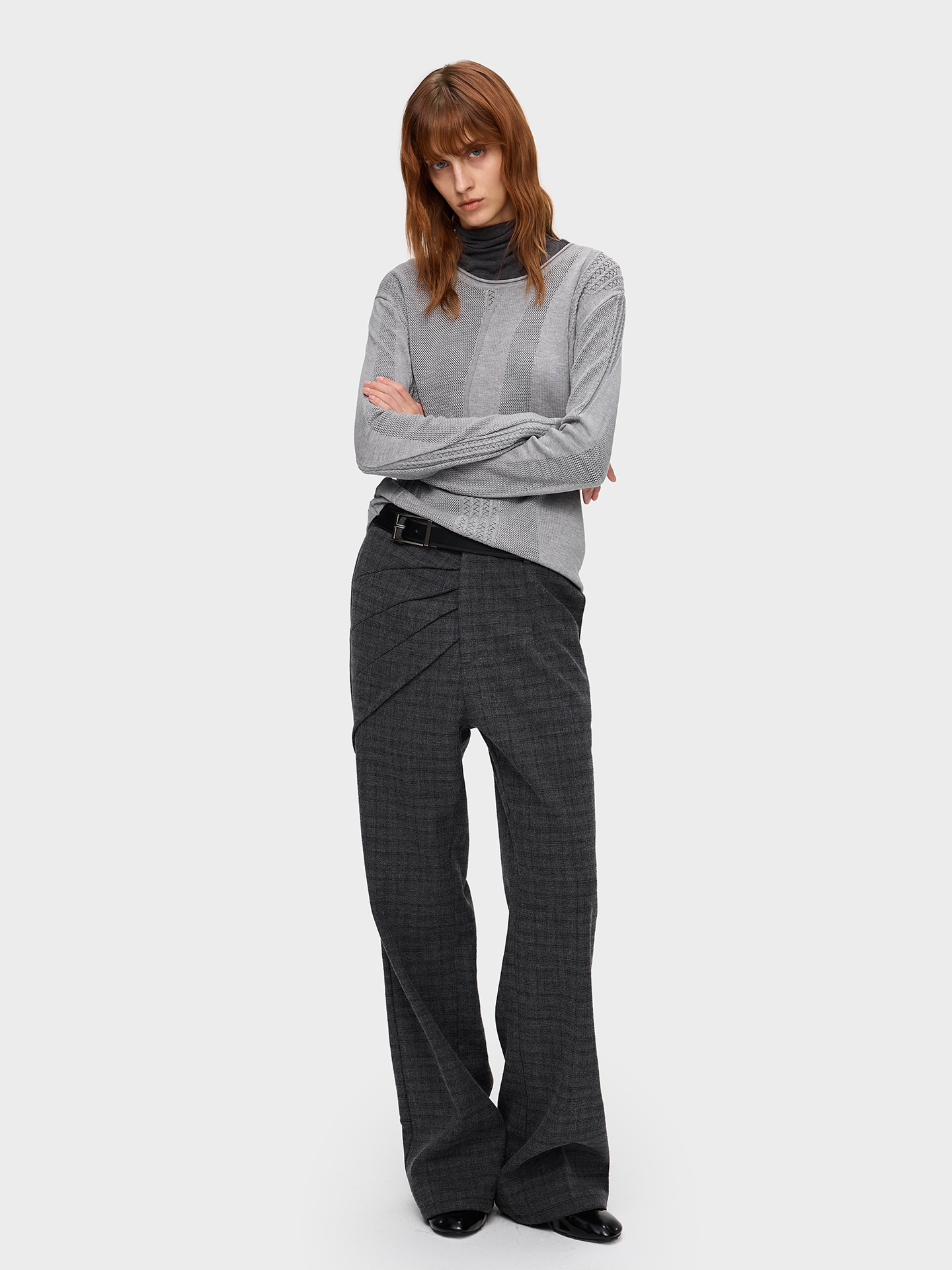 Round-Neck Rolled-Edge Knit Shirt