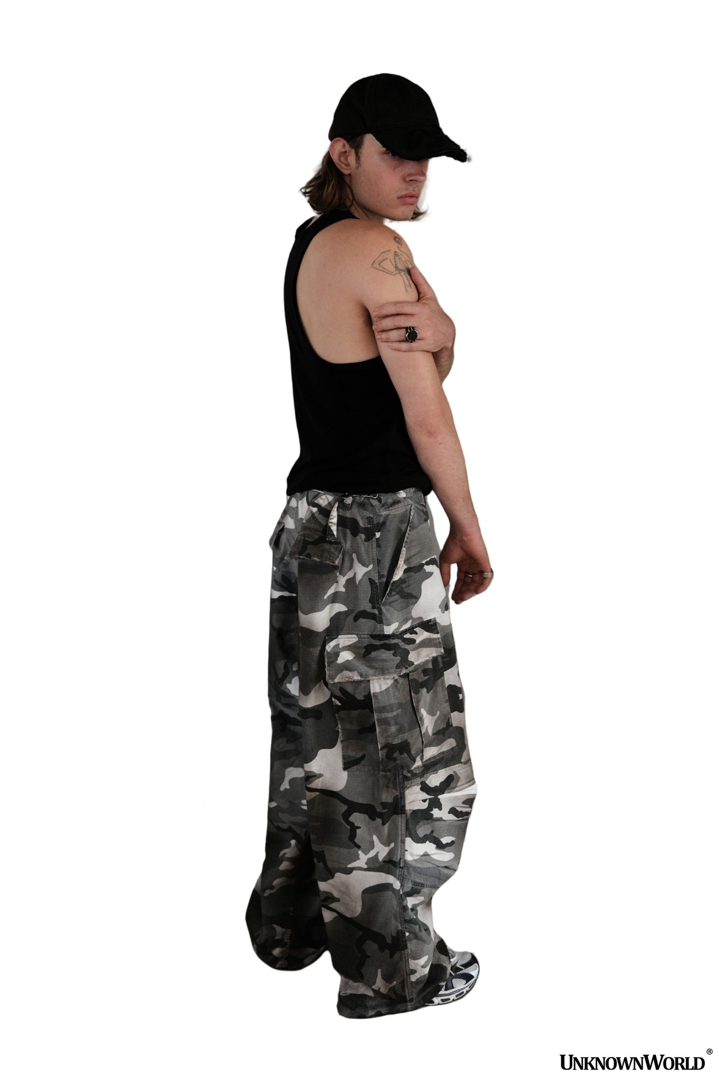 Camouflage loose cargo pants