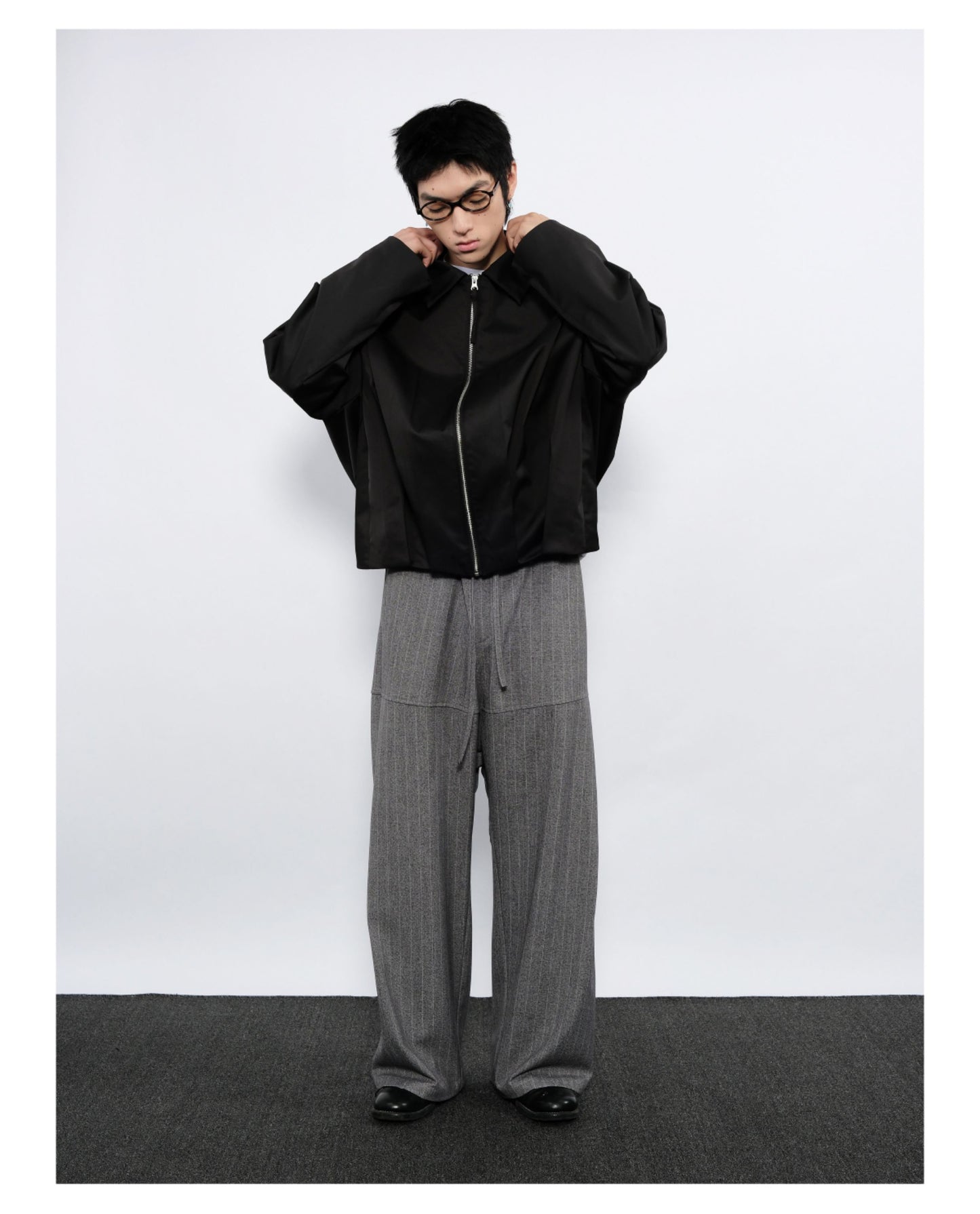 Loose Pleated Silhouette Jacket