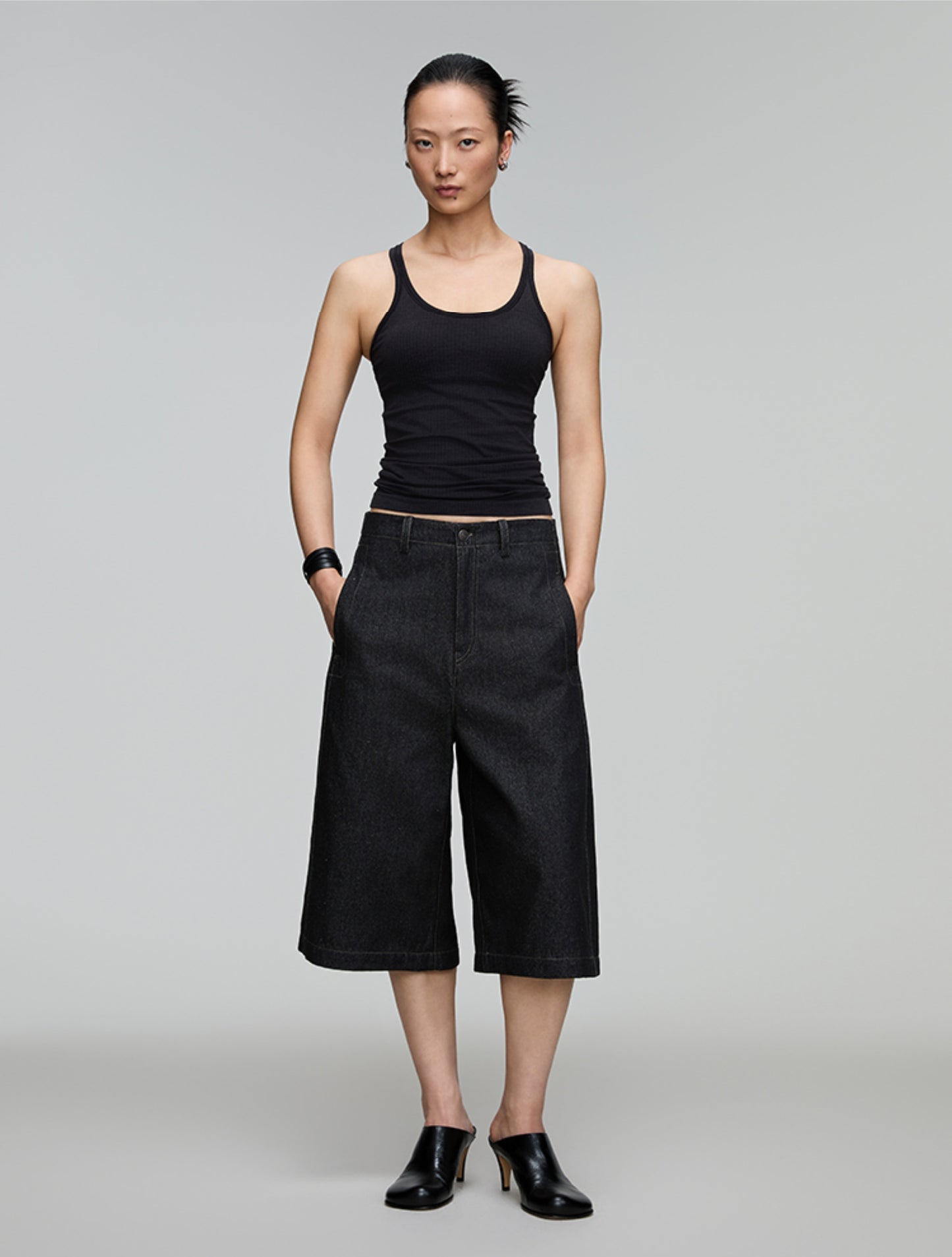 A-line loose denim shorts