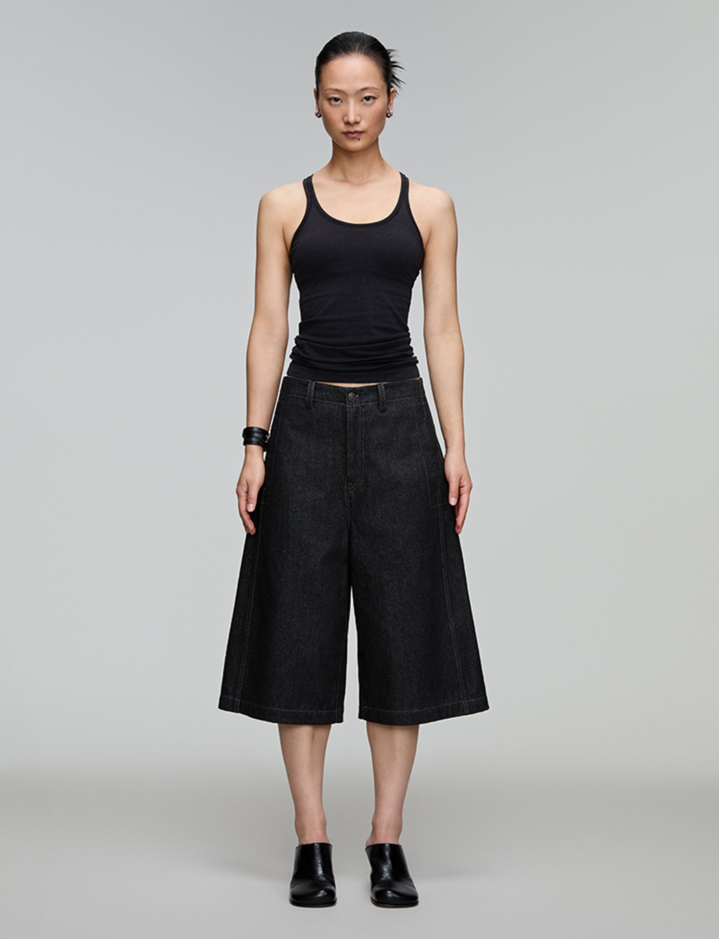 A-line loose denim shorts